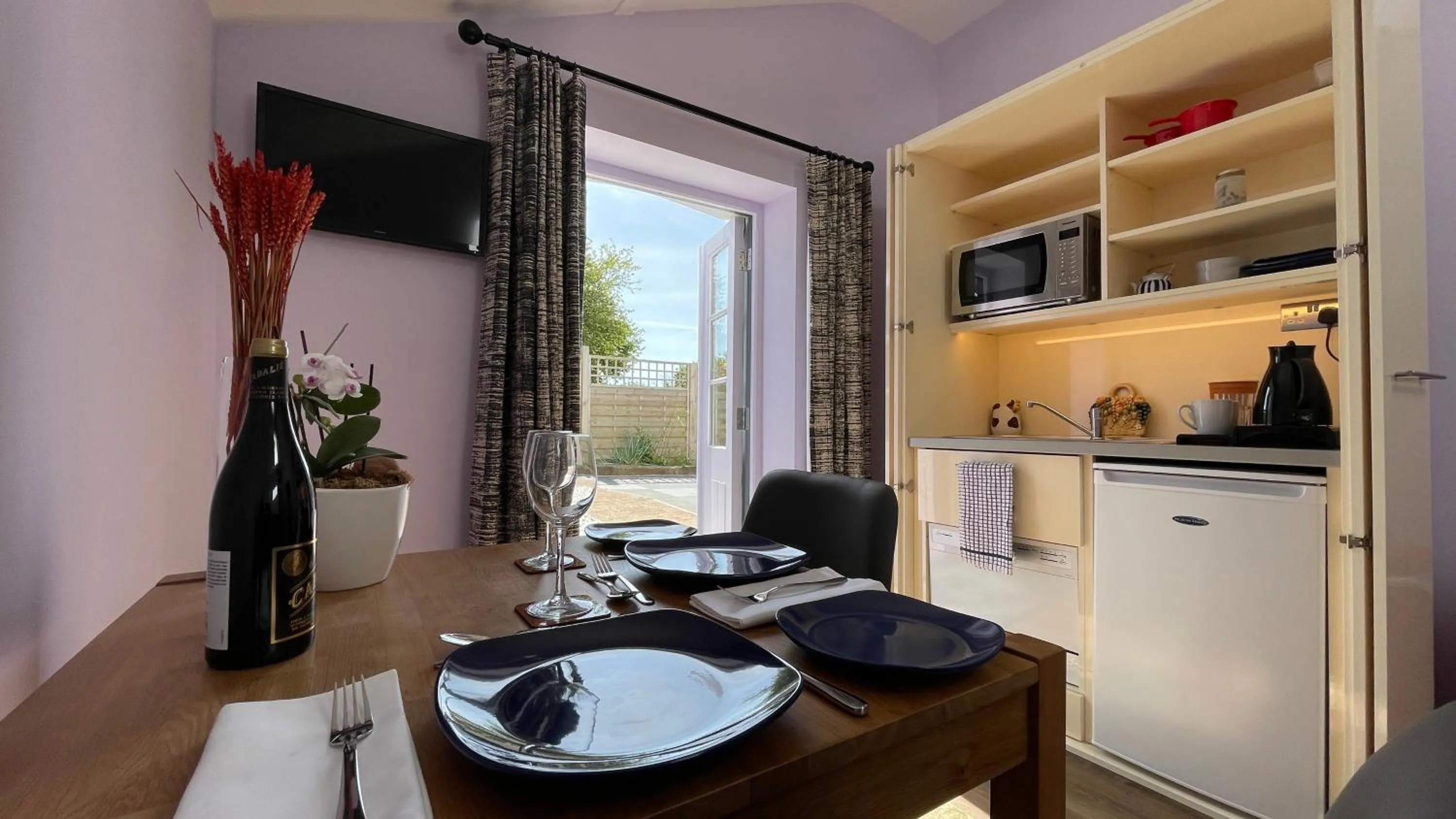 Kitchen or kitchenette in Moorview House