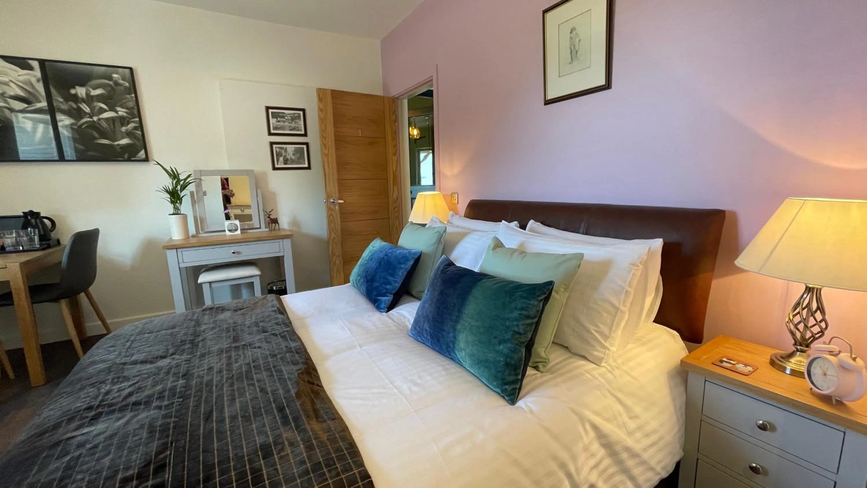 Guests, Bed in Moorview House