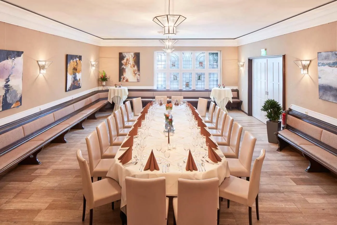 Restaurant/places to eat in Hotel zur Post