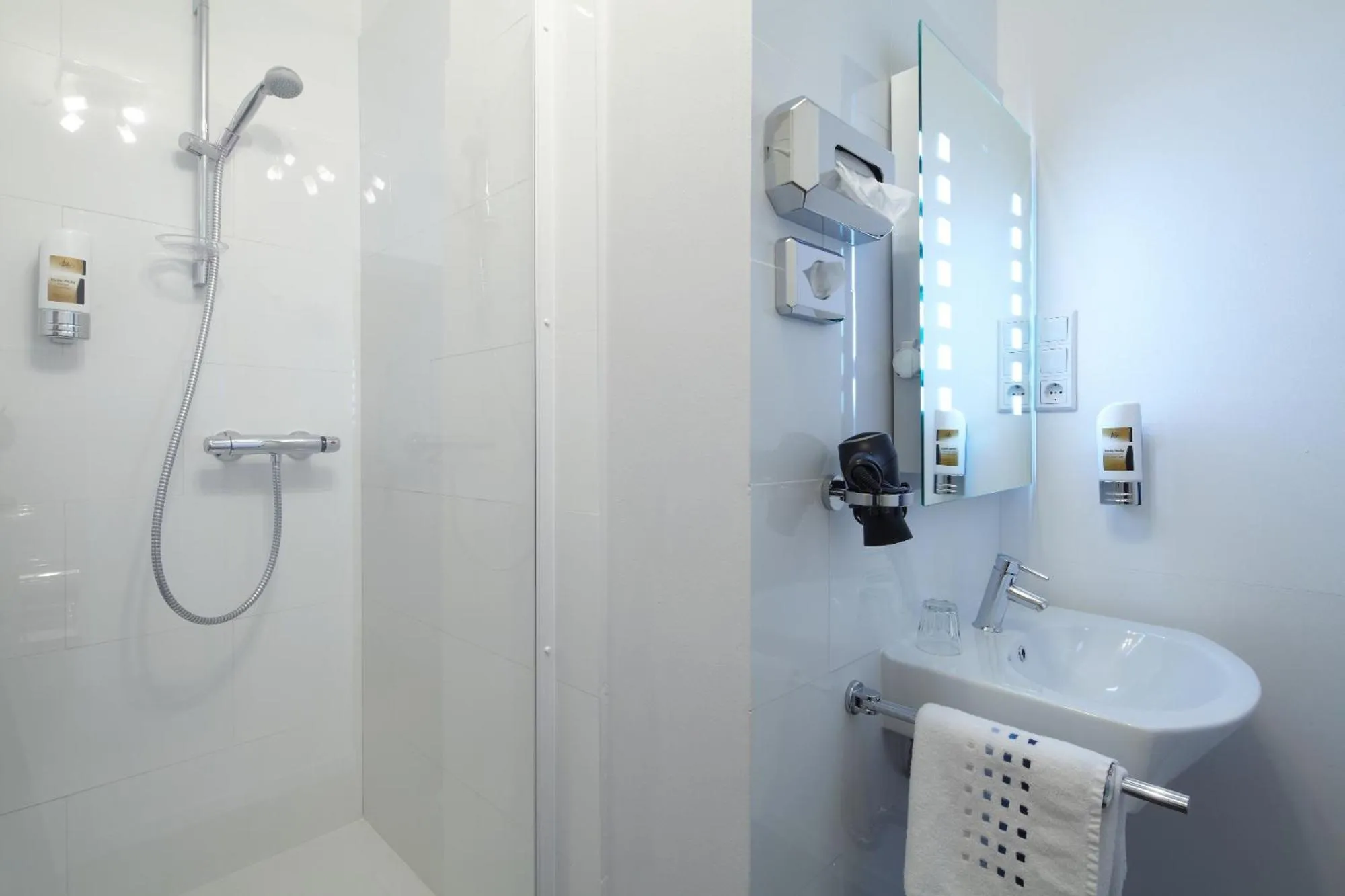 Bathroom in Hotel zur Post