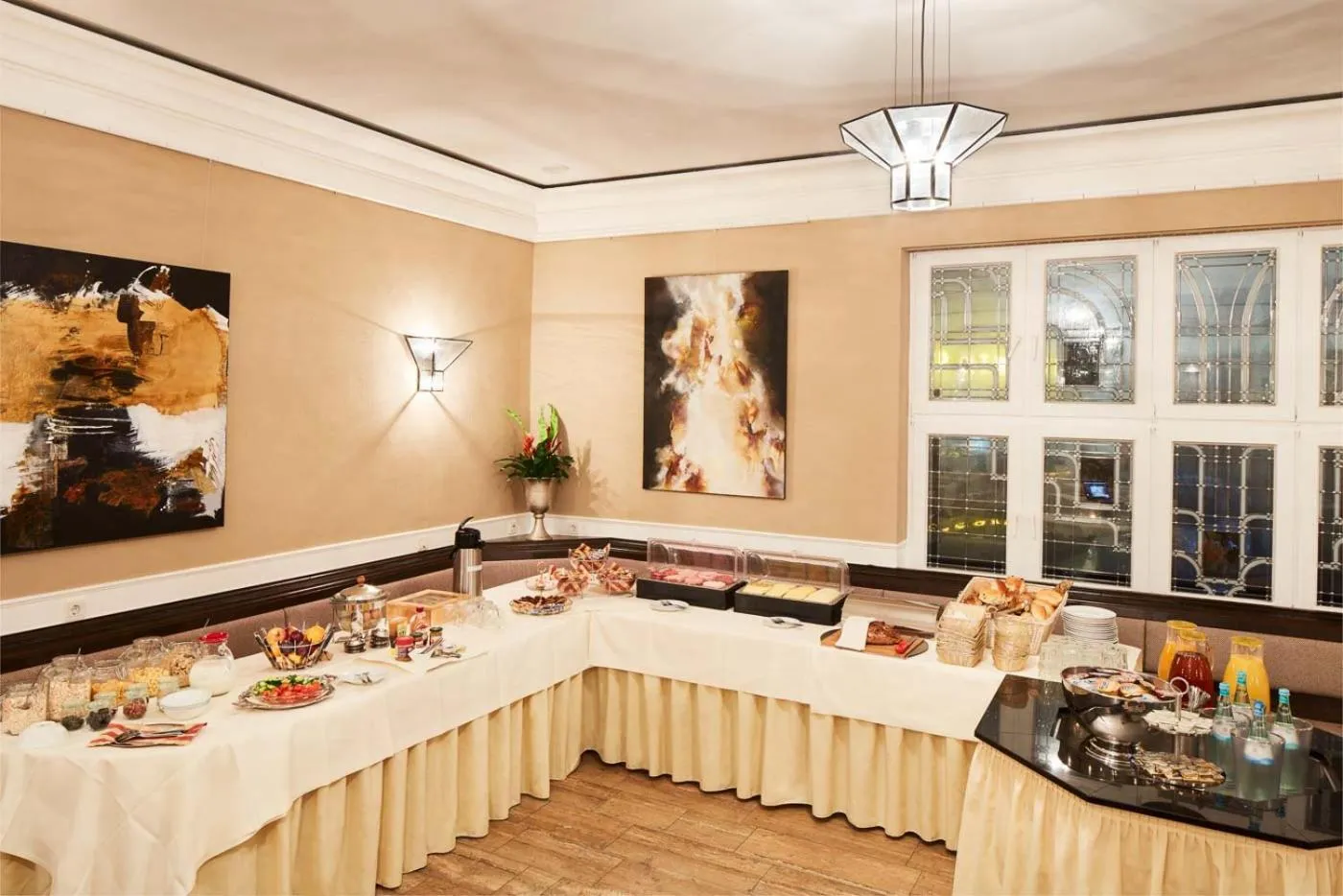 Food and drinks in Hotel zur Post