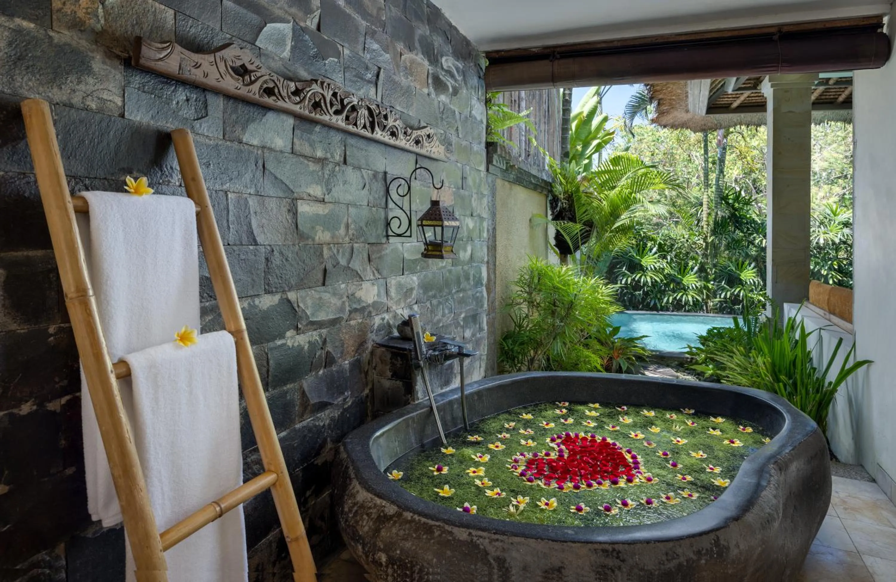 Bath in The Sankara Resort & Spa