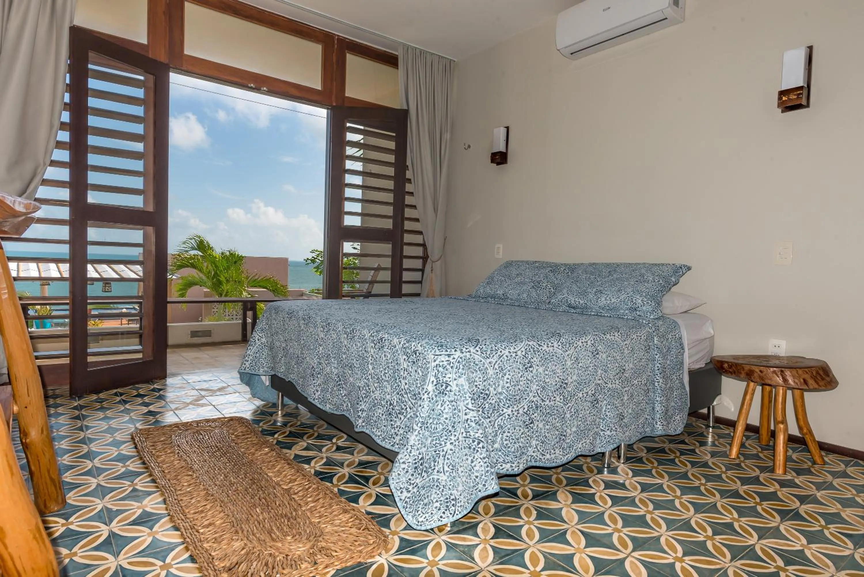 Beach, Bed in Dolce Vita Guest House