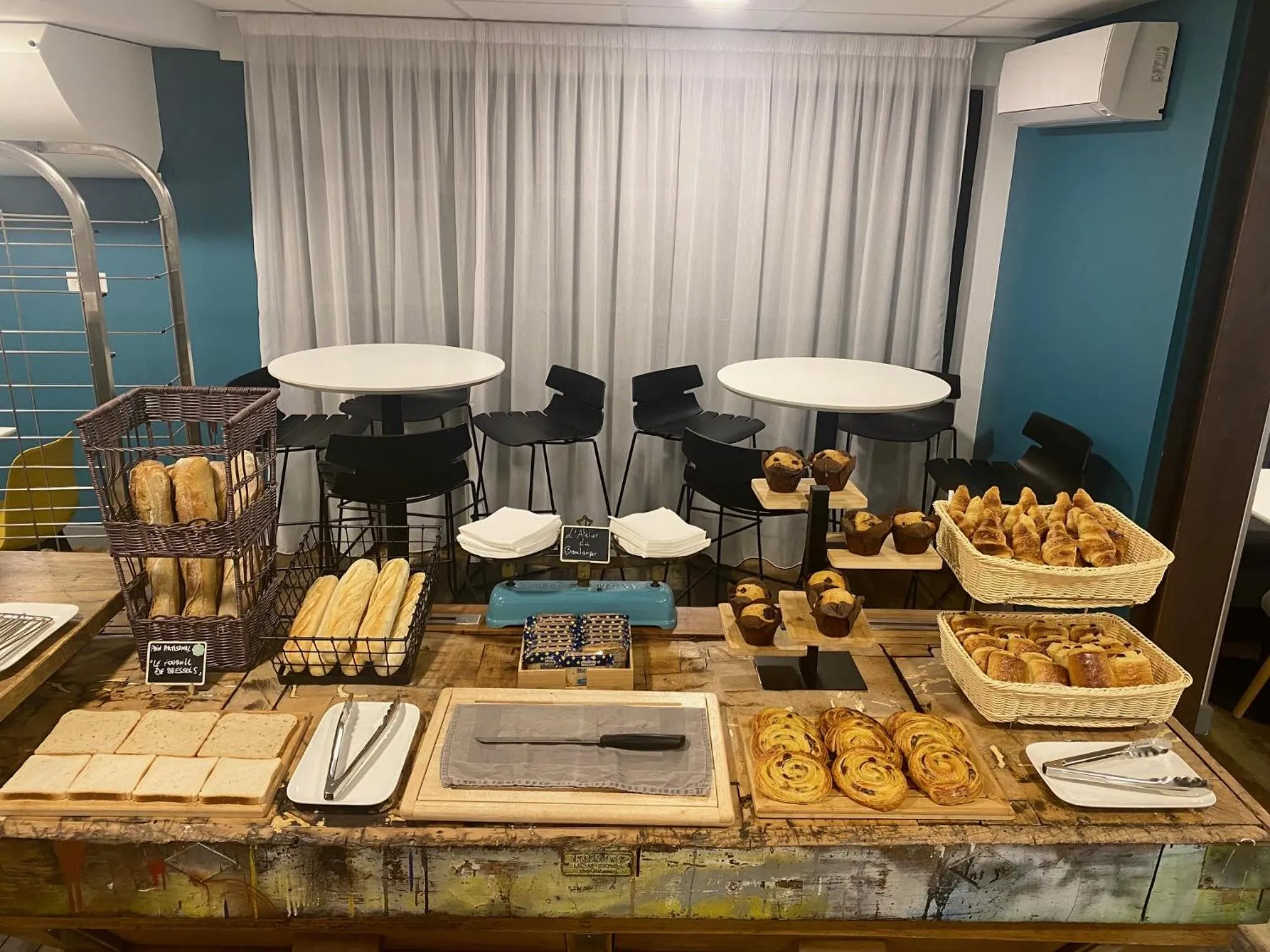 Food in Sure Hotel by Best Western Les Portes de Montauban