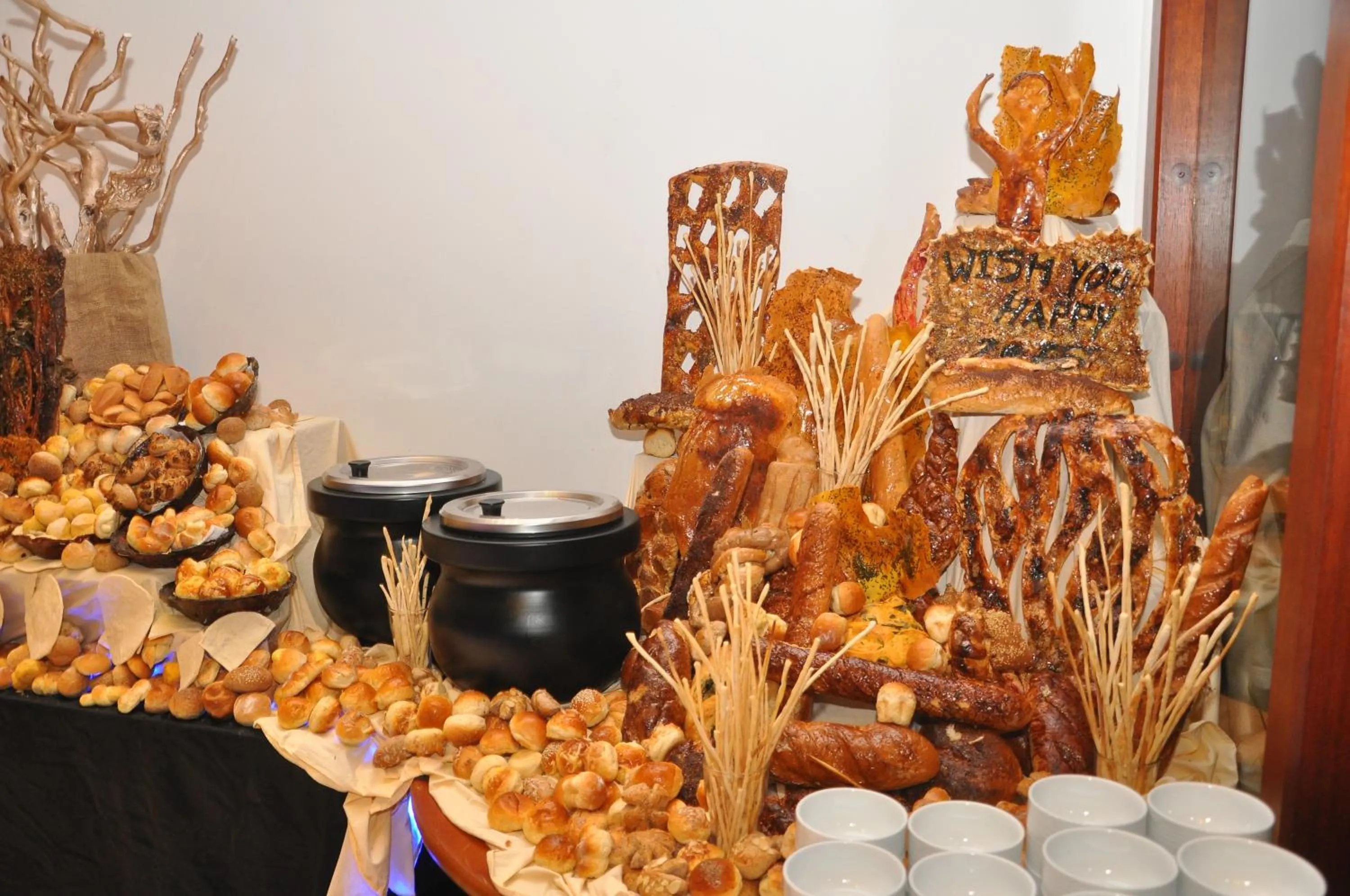 Buffet breakfast in Earl's Regent Hotel