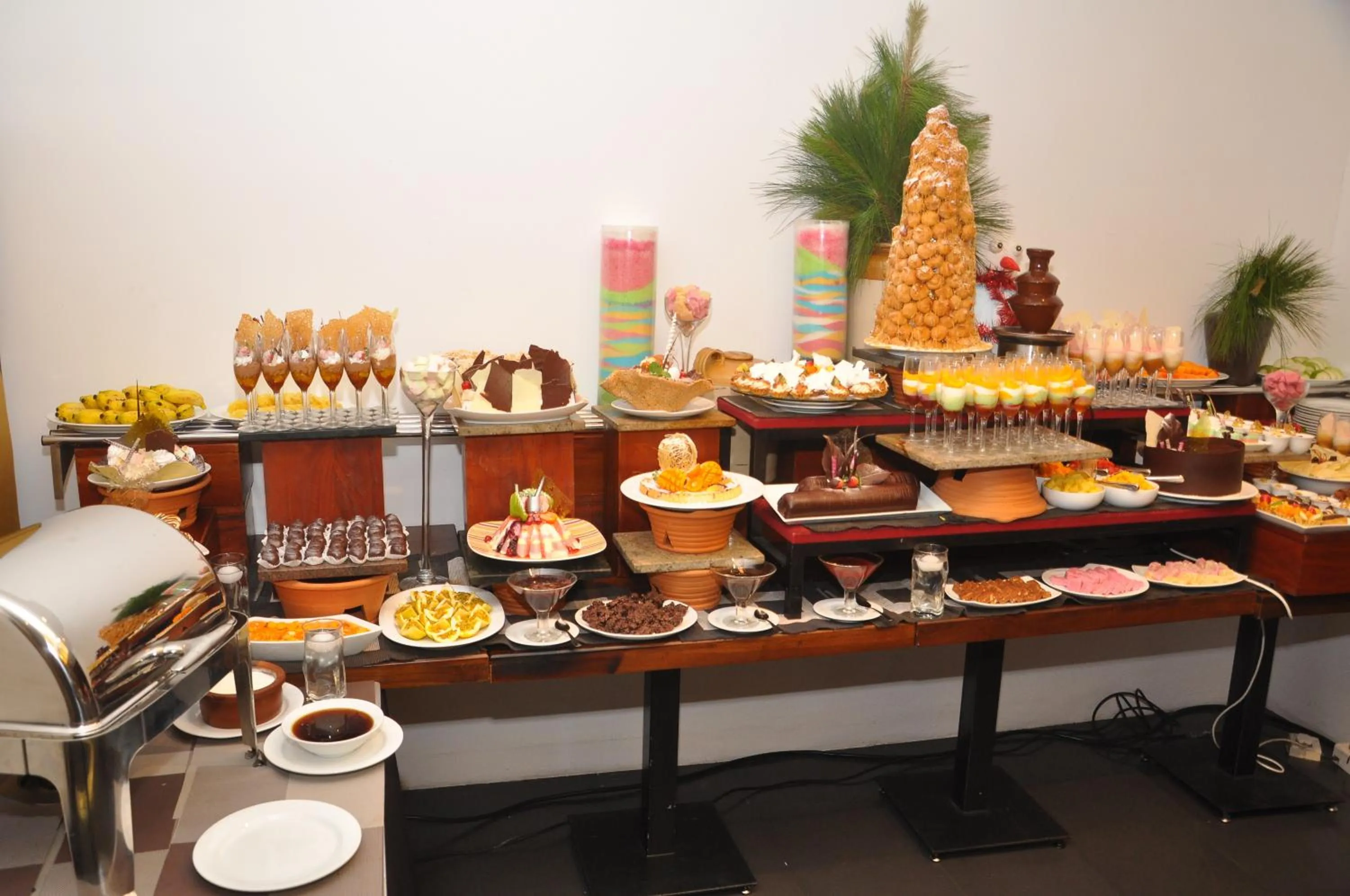 Dinner in Earl's Regent Hotel