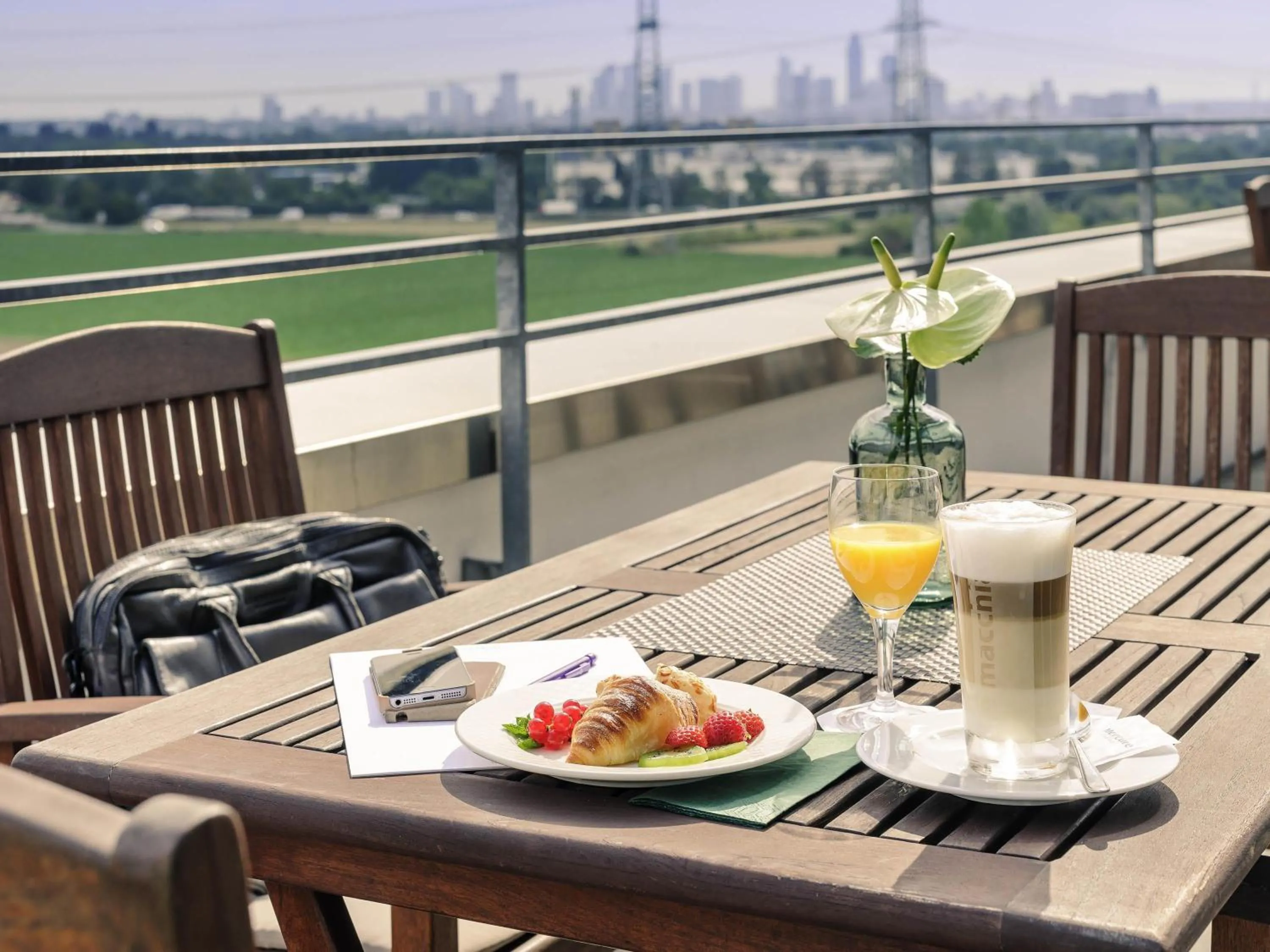 Meeting/conference room in Mercure Hotel Frankfurt Eschborn Helfmann-Park