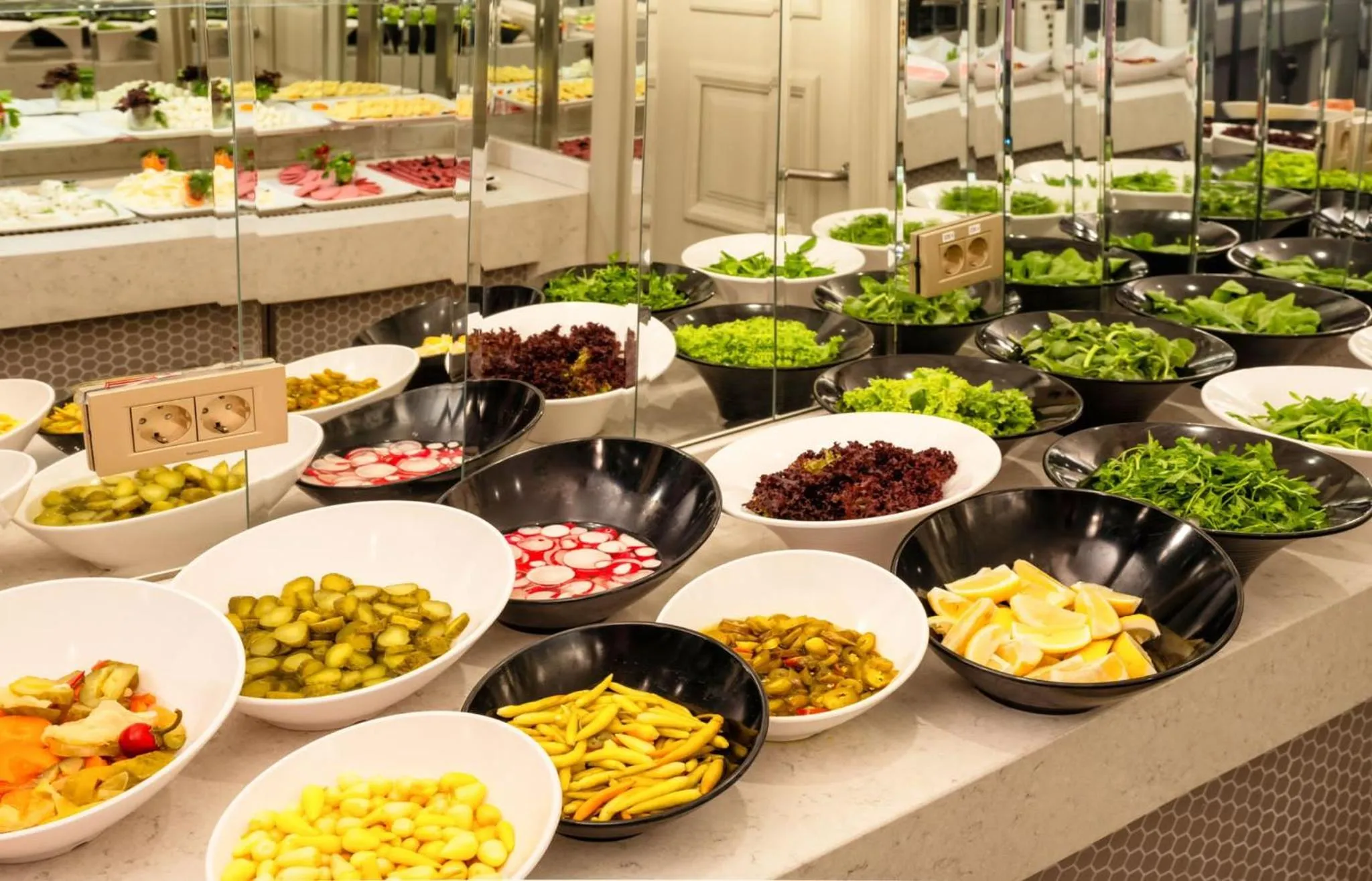 Food and drinks in The Conforium Hotel Van