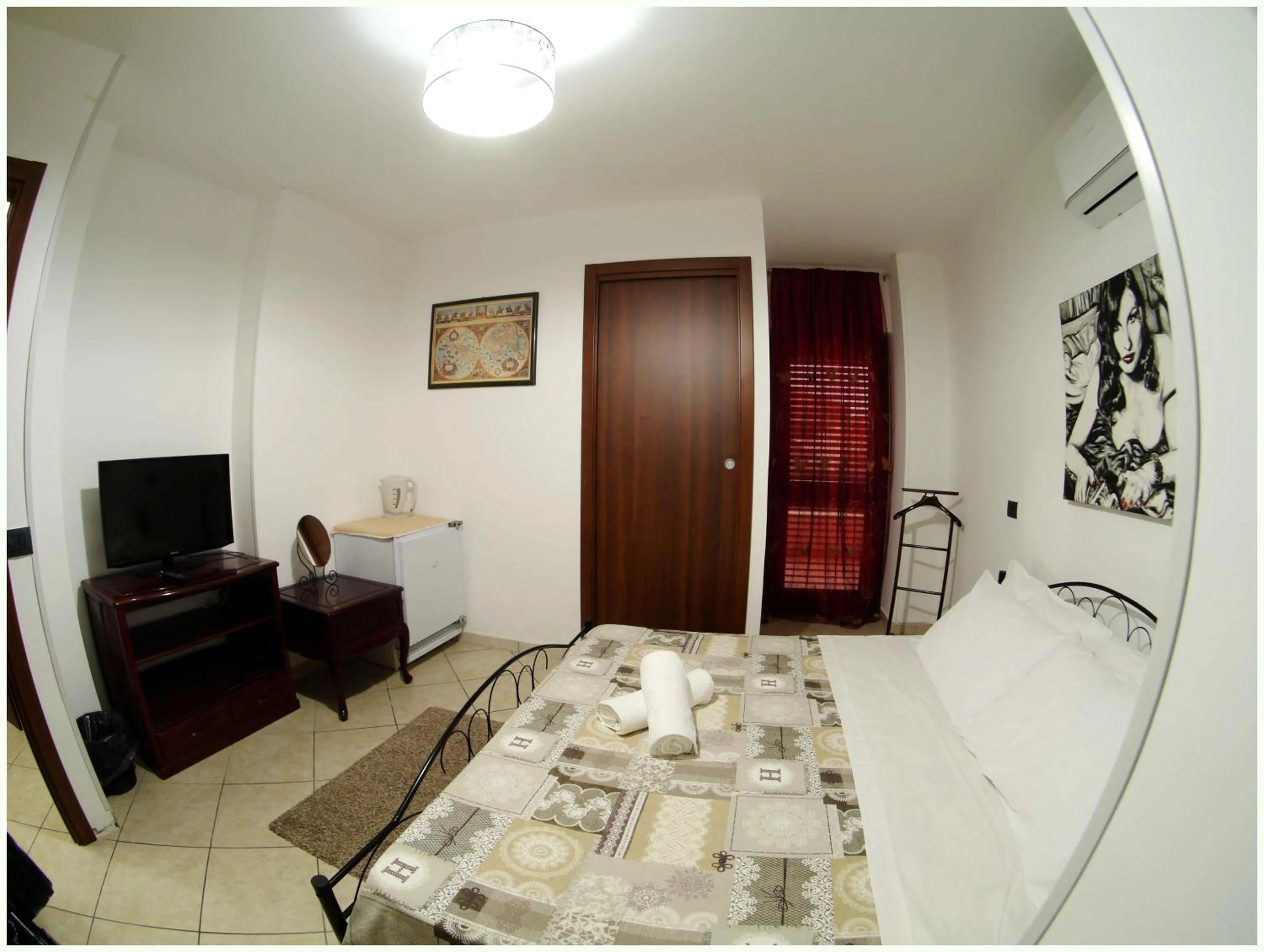 Photo of the whole room in Beb Alla Marina Tortora