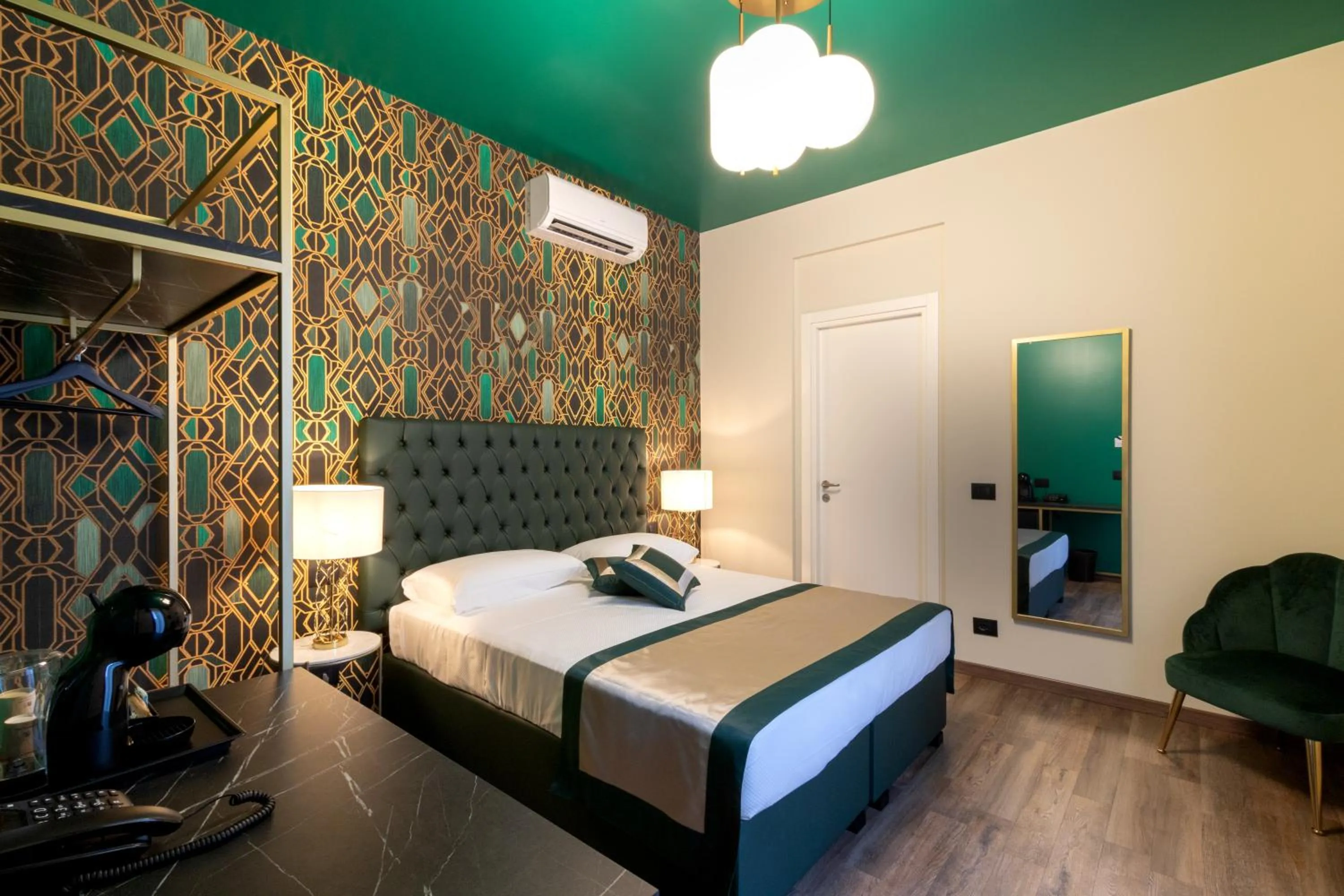 Bed in The Time -Home & Hotel-