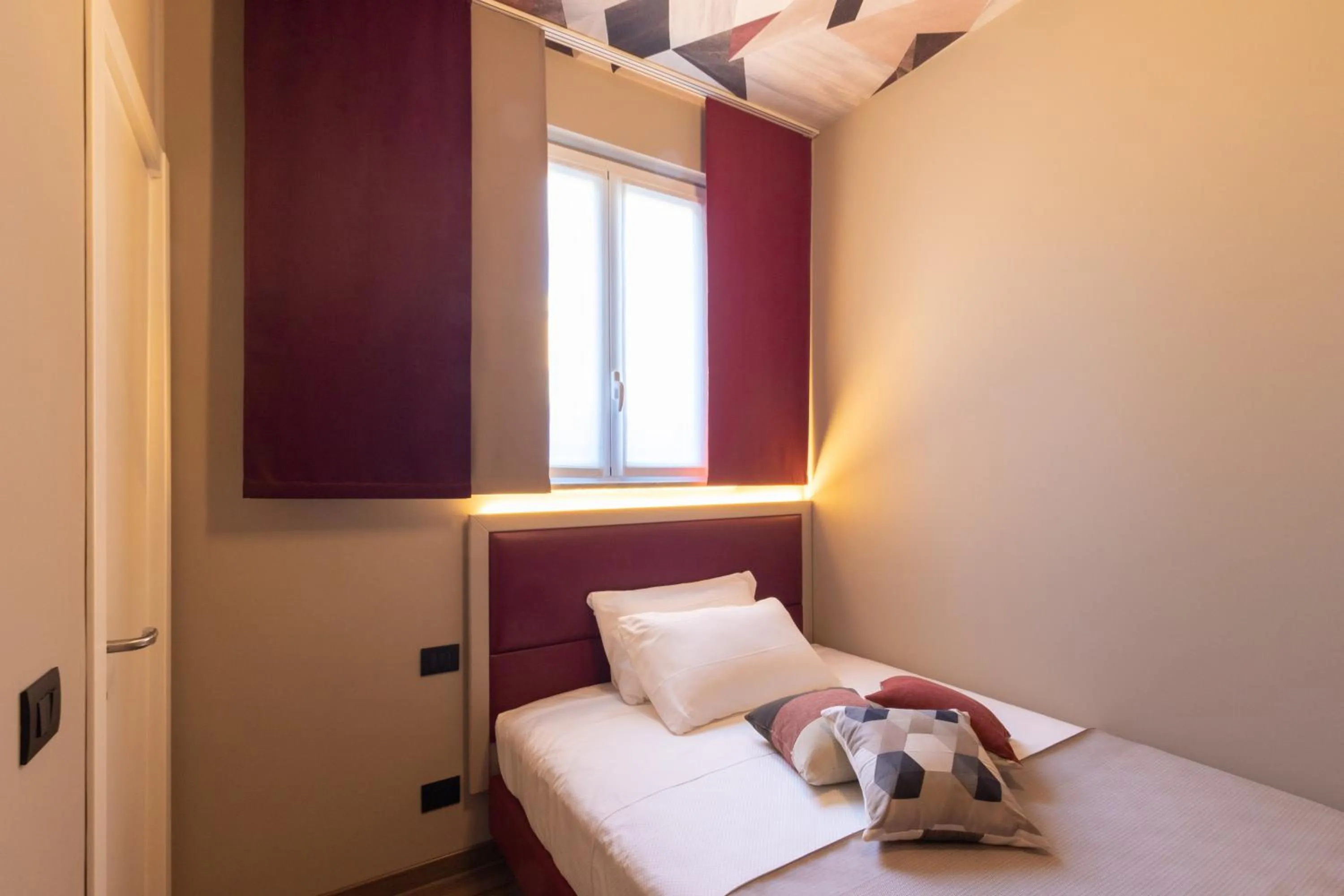 Bed in The Time -Home & Hotel-