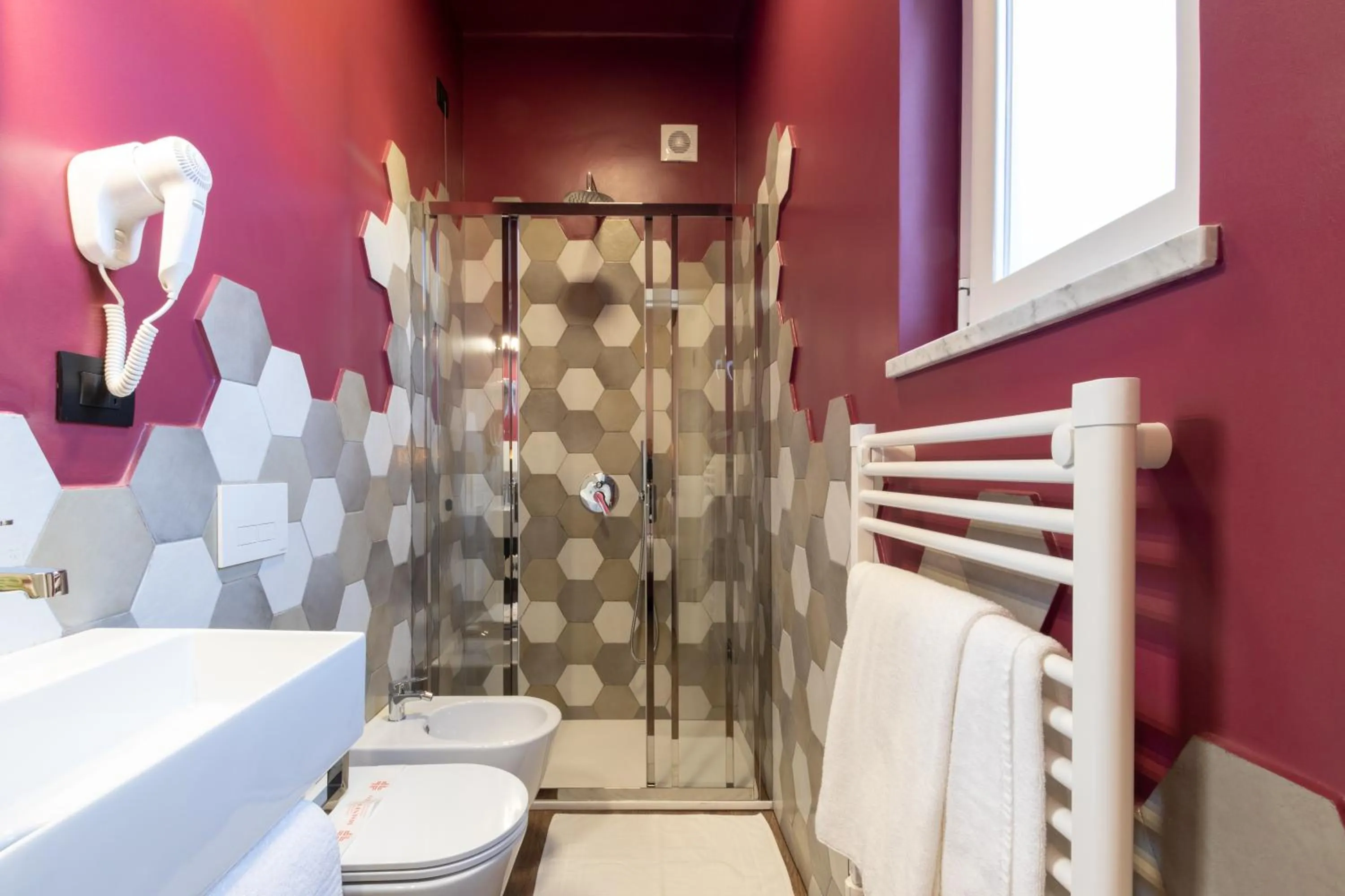 Shower in The Time -Home & Hotel-