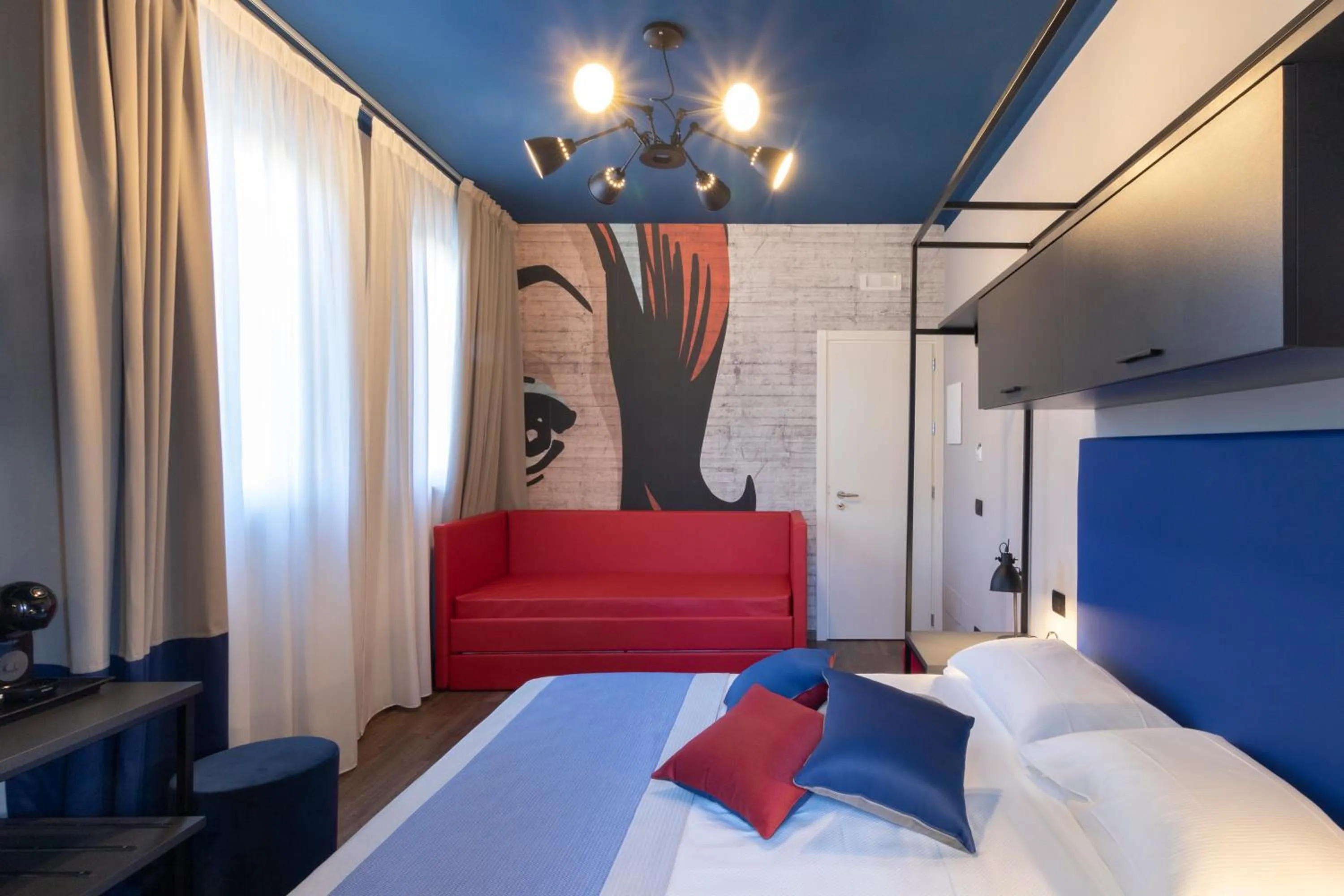 Bed in The Time -Home & Hotel-