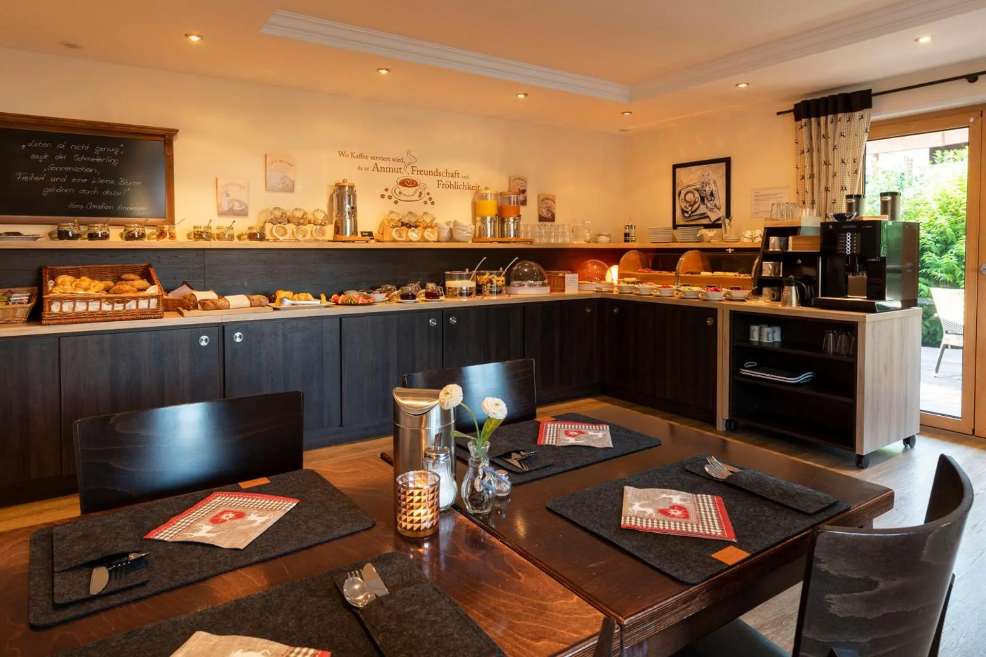 Buffet breakfast in Hotel Bergidyll