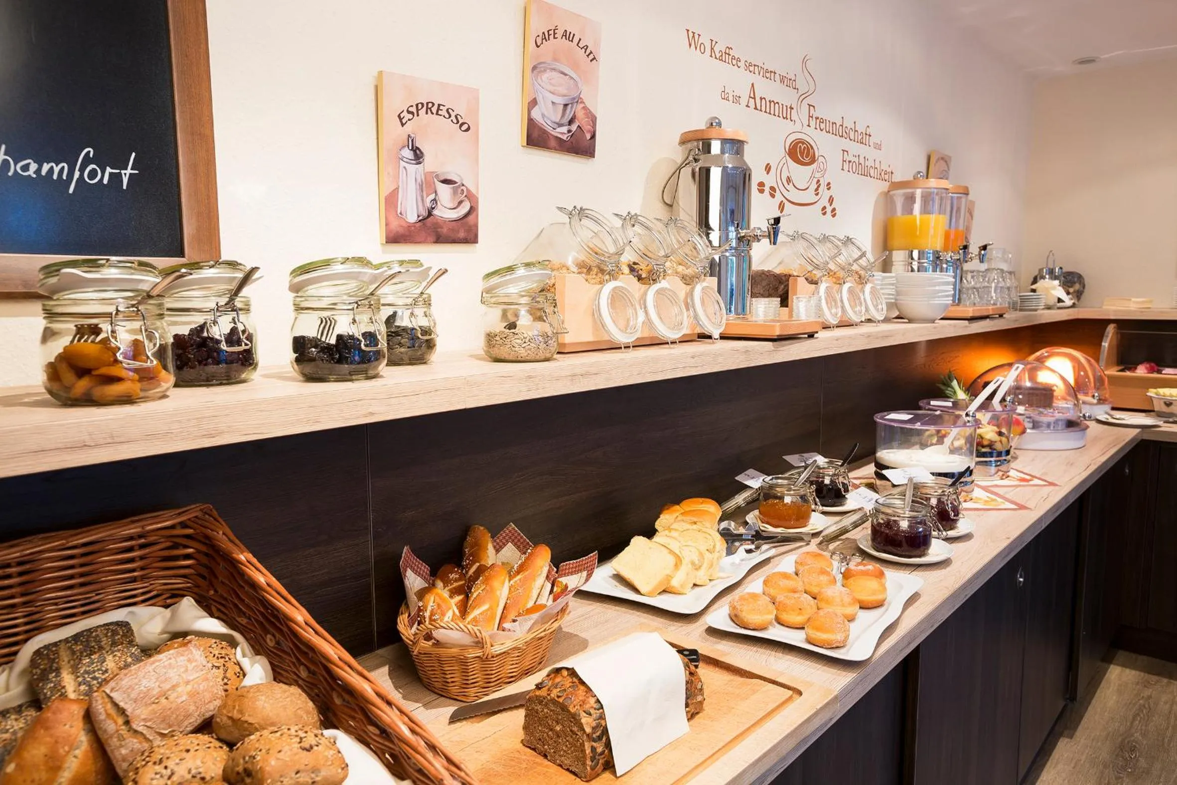 Buffet breakfast in Hotel Bergidyll