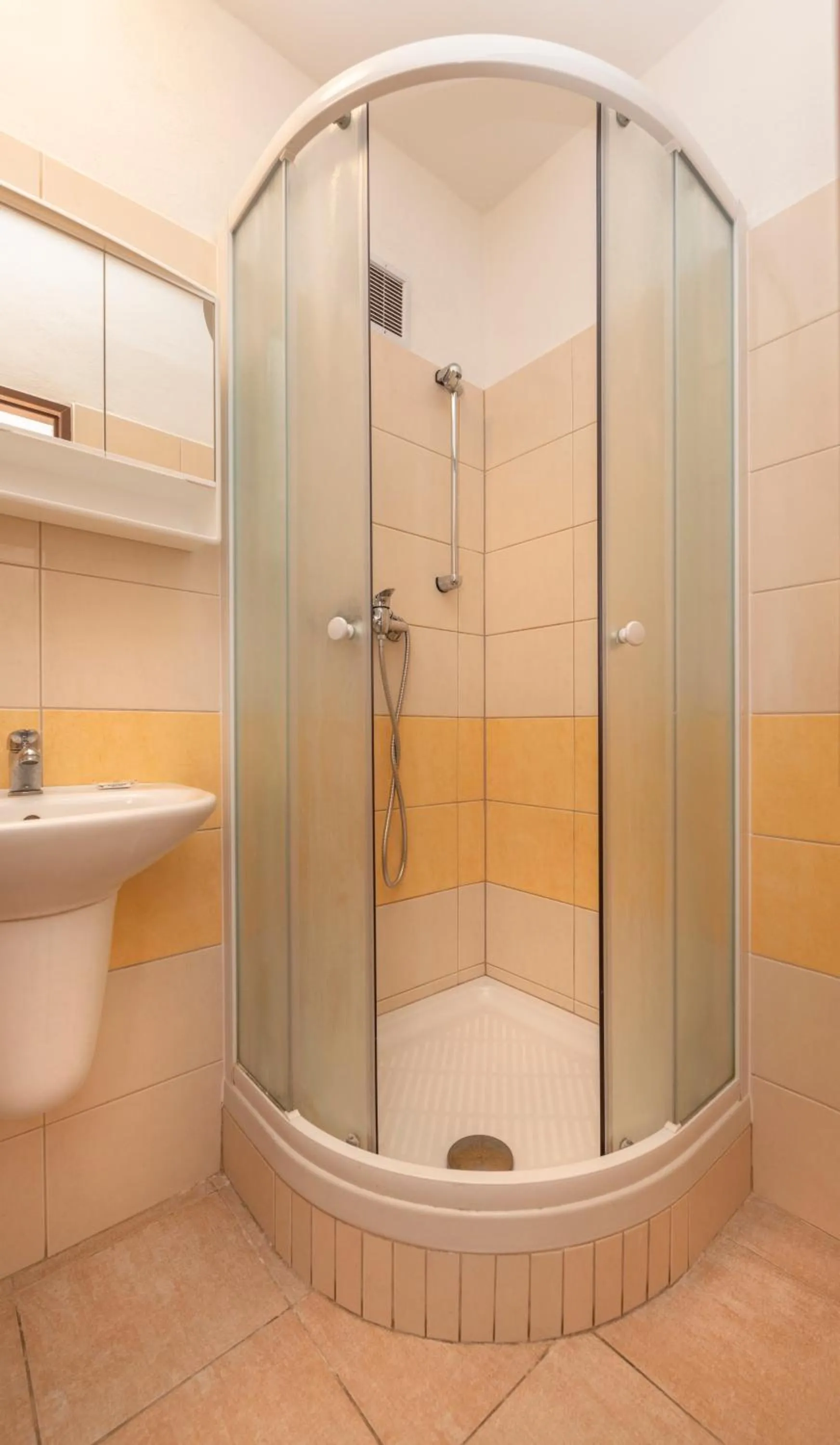 Bathroom in Hotel Buly