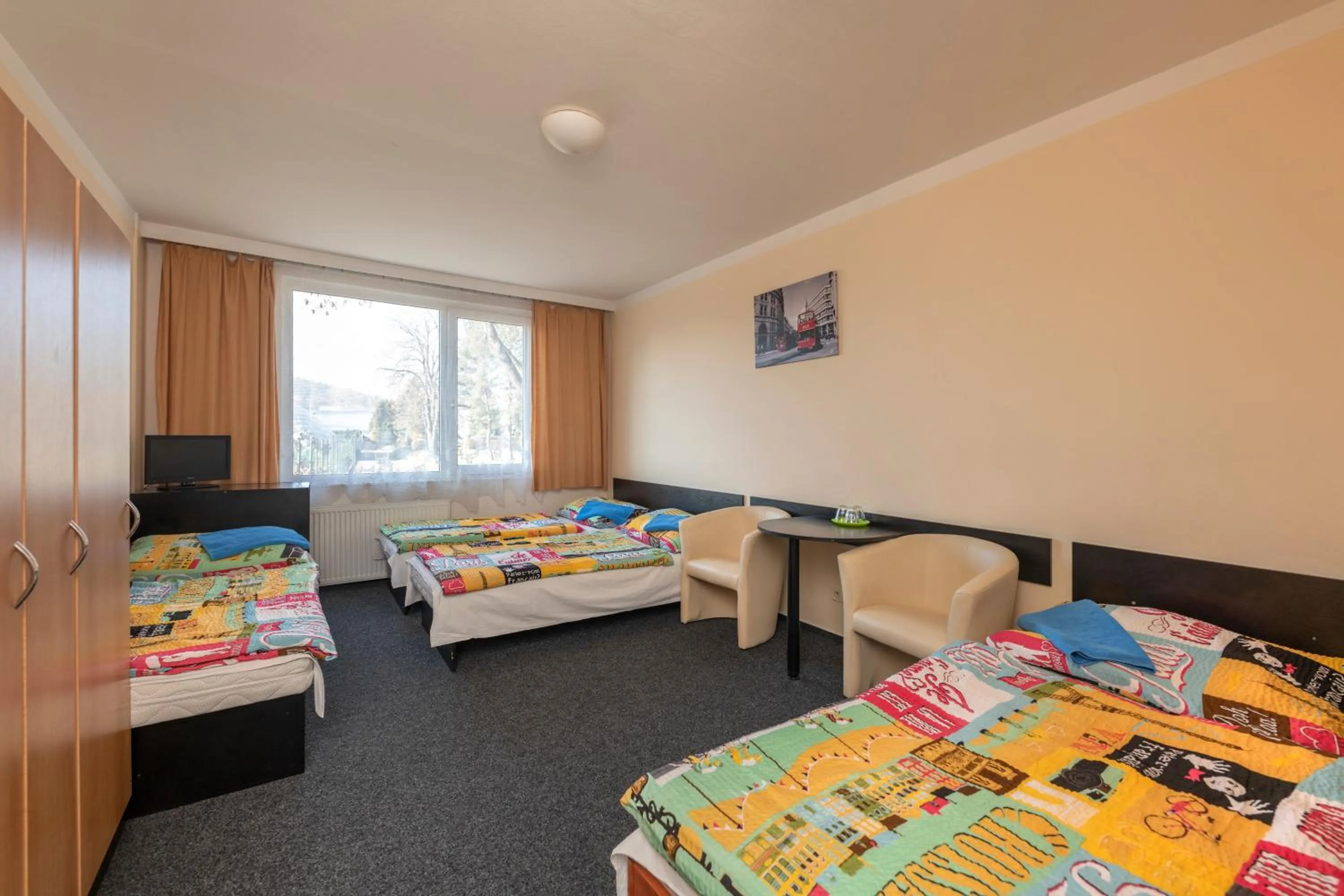 Photo of the whole room, Bed in Hotel Buly