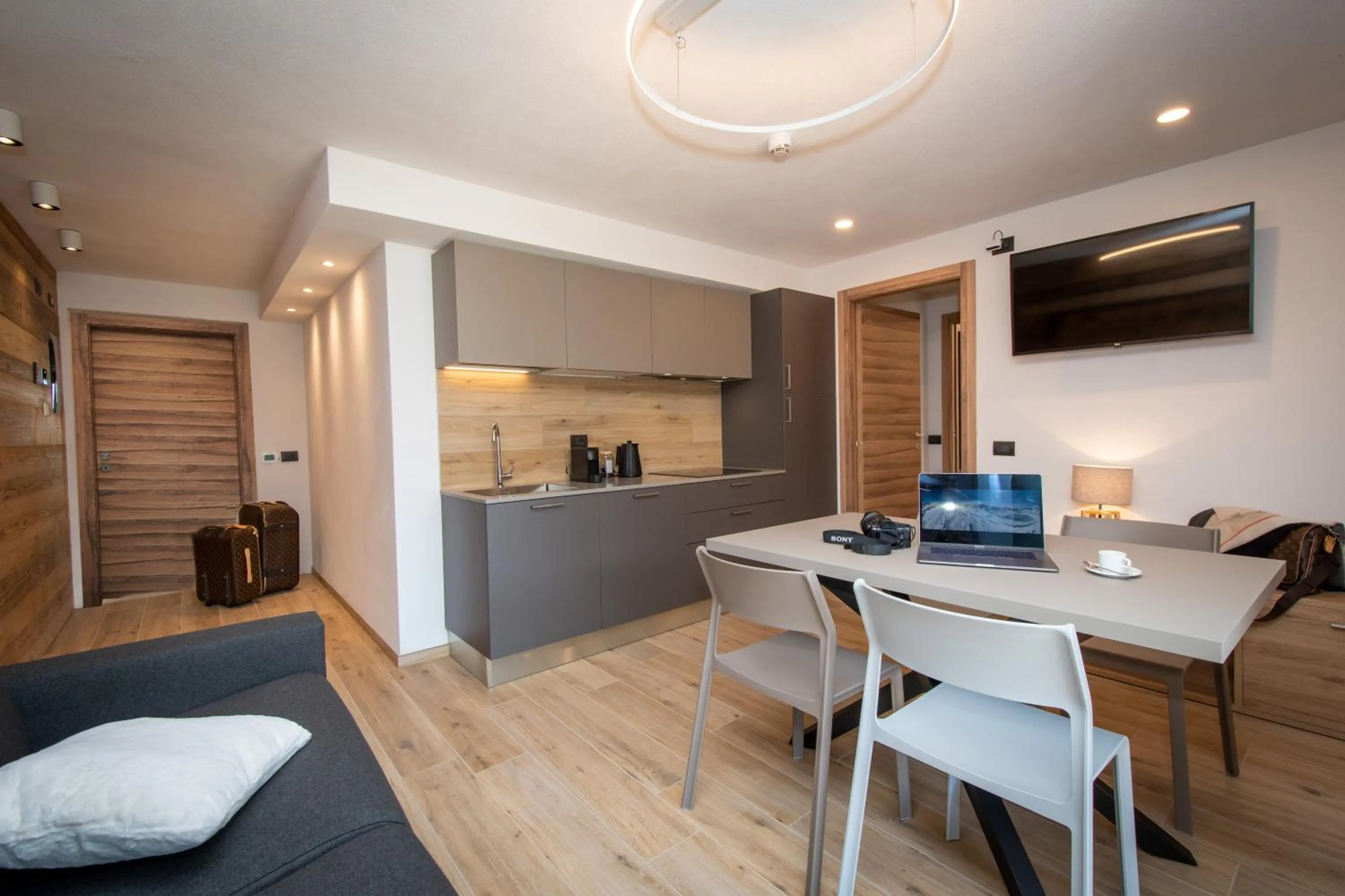 Coffee/tea facilities in Nira Mountain Resort Futura