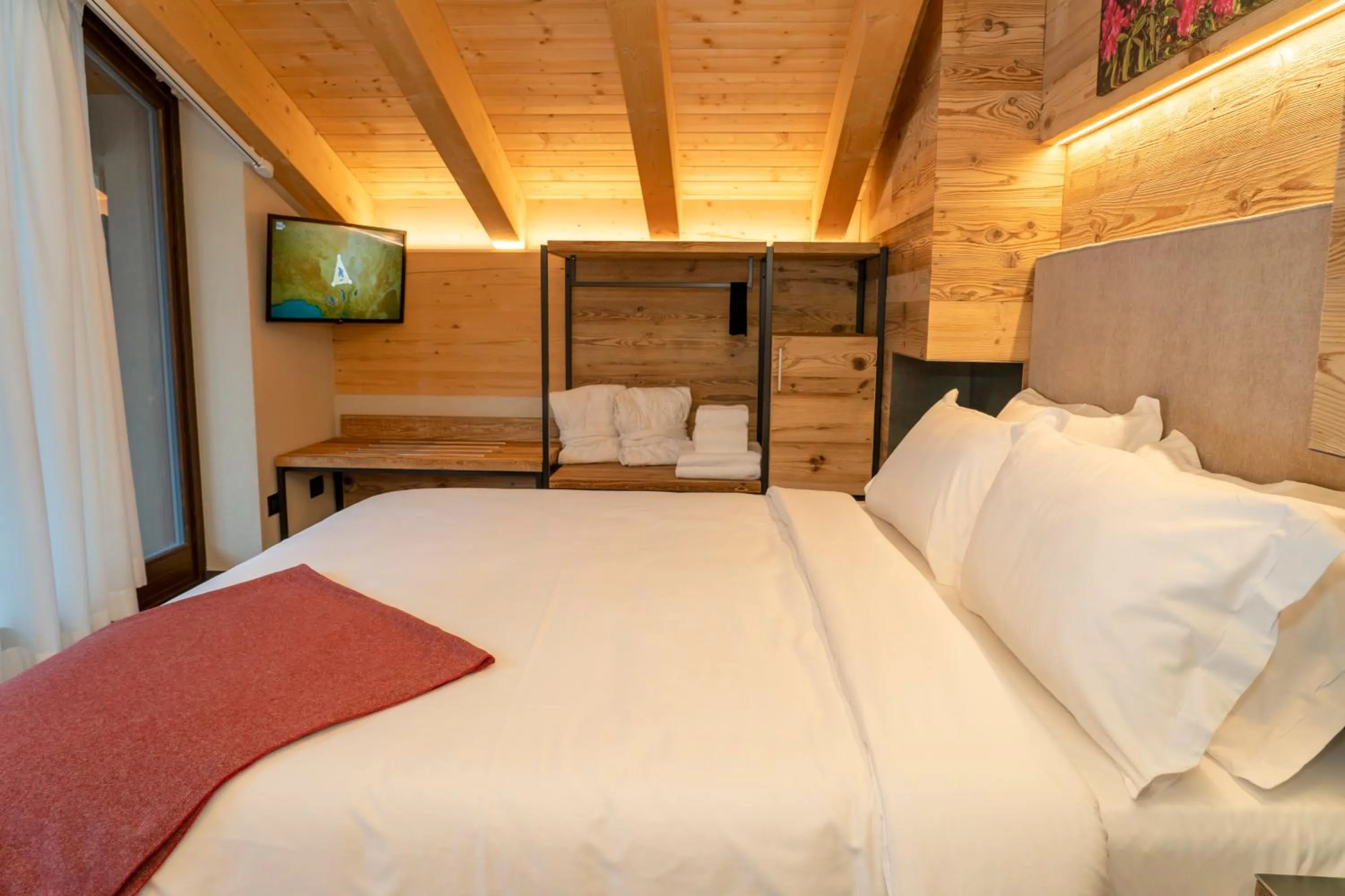 Bedroom, Bed in Nira Mountain Resort Futura