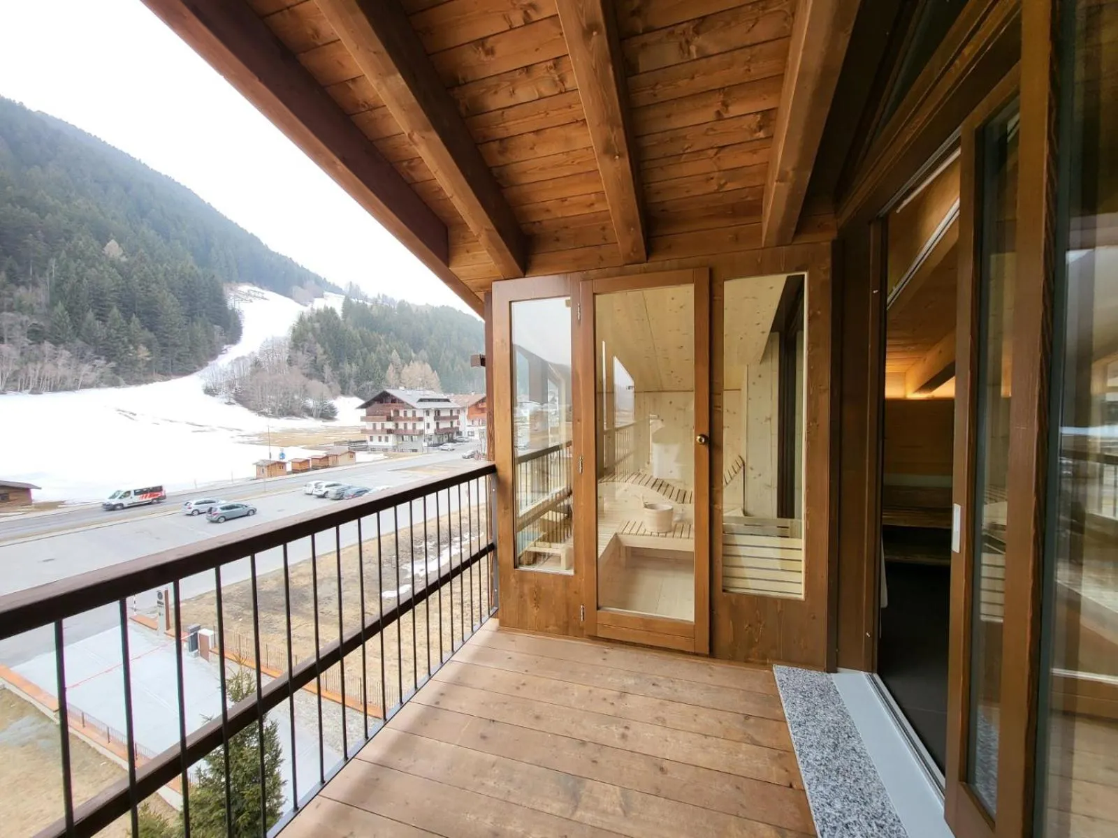 Sauna in Nira Mountain Resort Futura