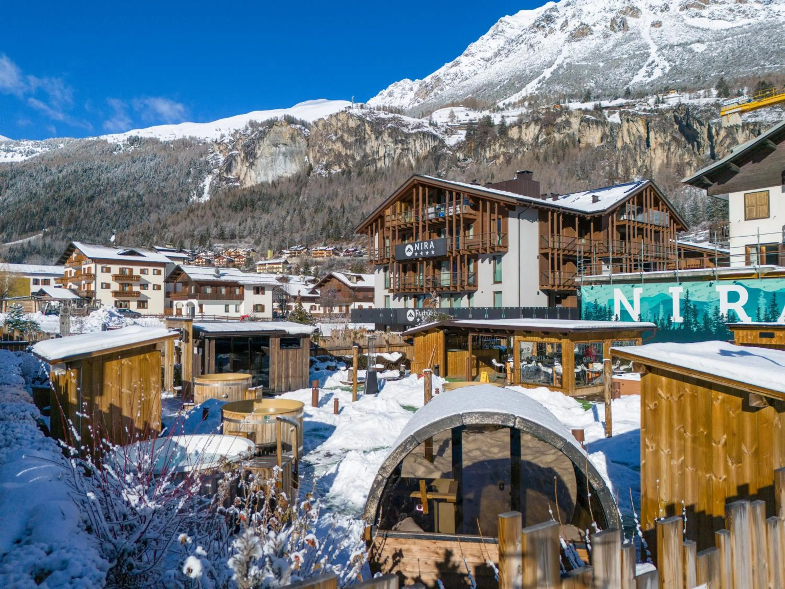 Day in Nira Mountain Resort Futura