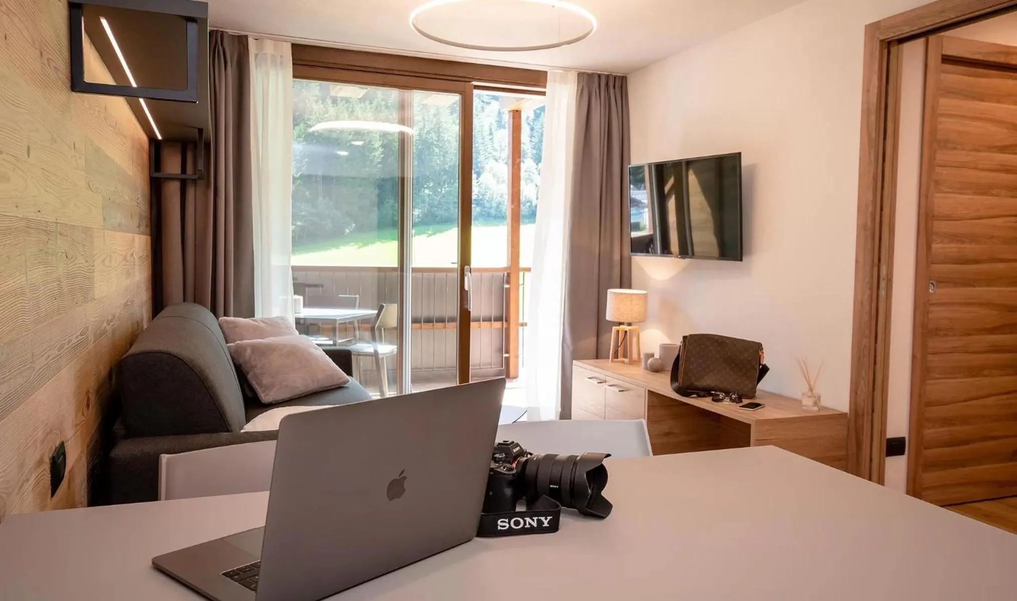 Balcony/Terrace in Nira Mountain Resort Futura