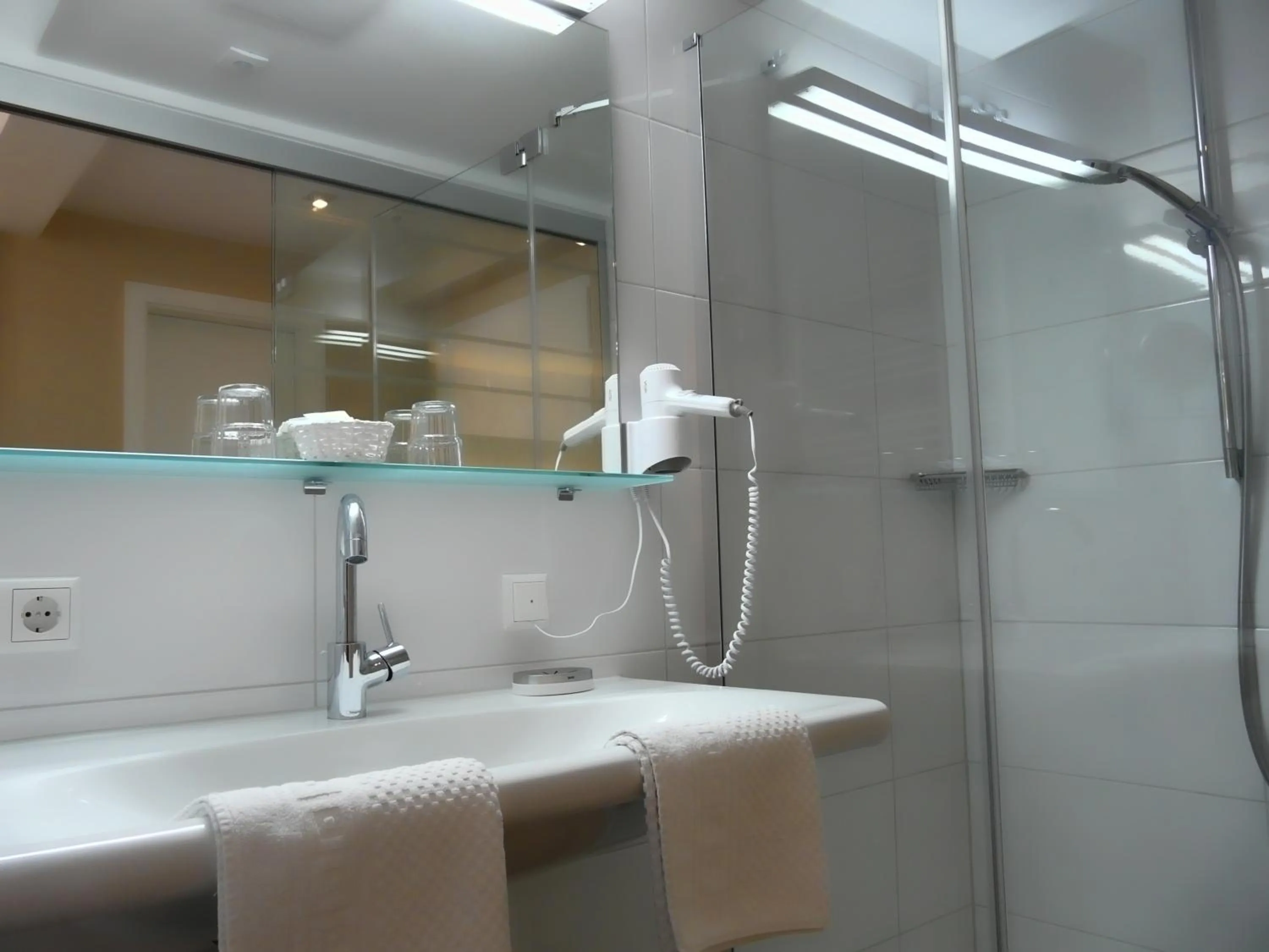 Bathroom in Hotel Engel