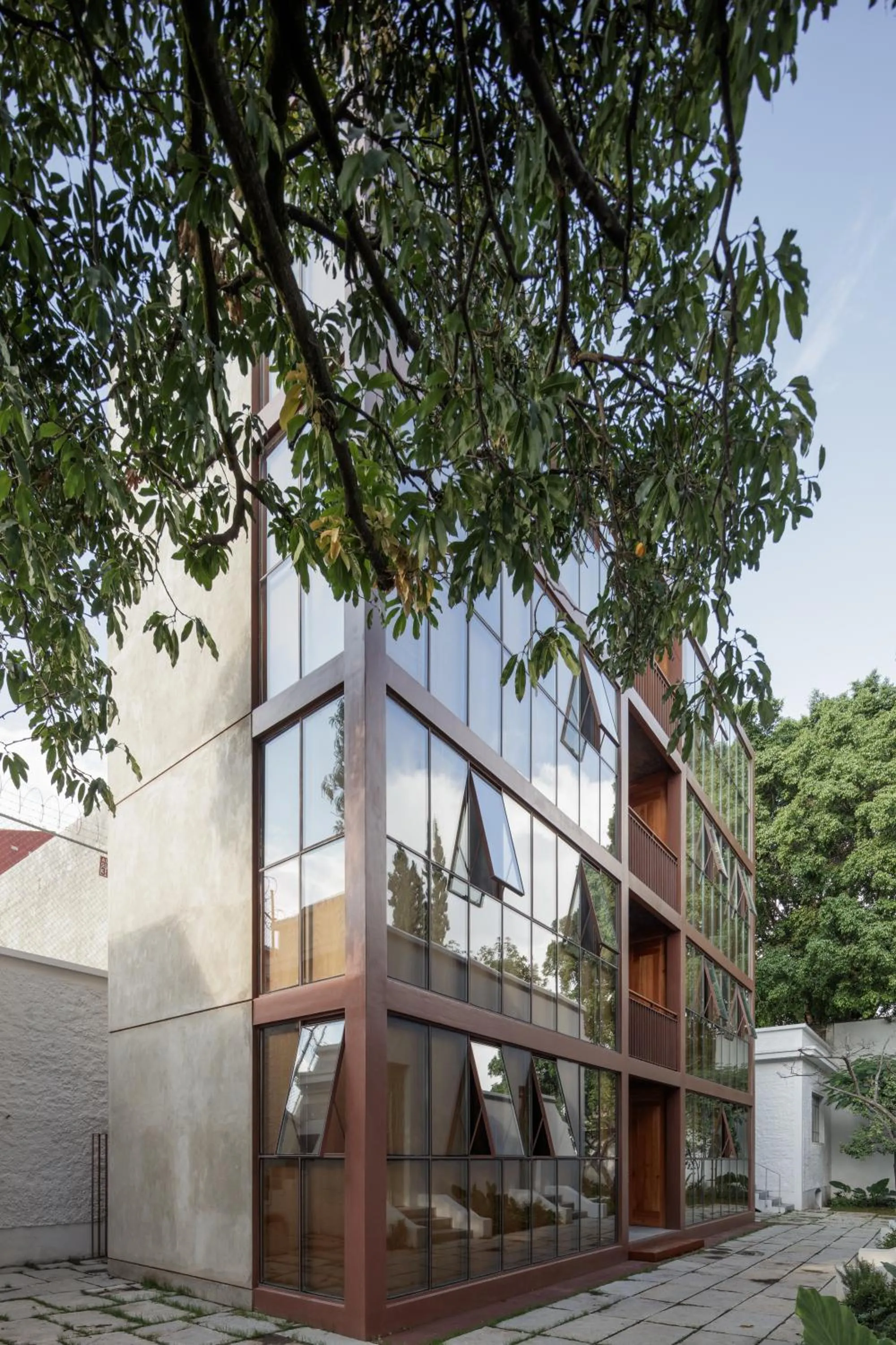 Property building in Casa Bosque Eduviges