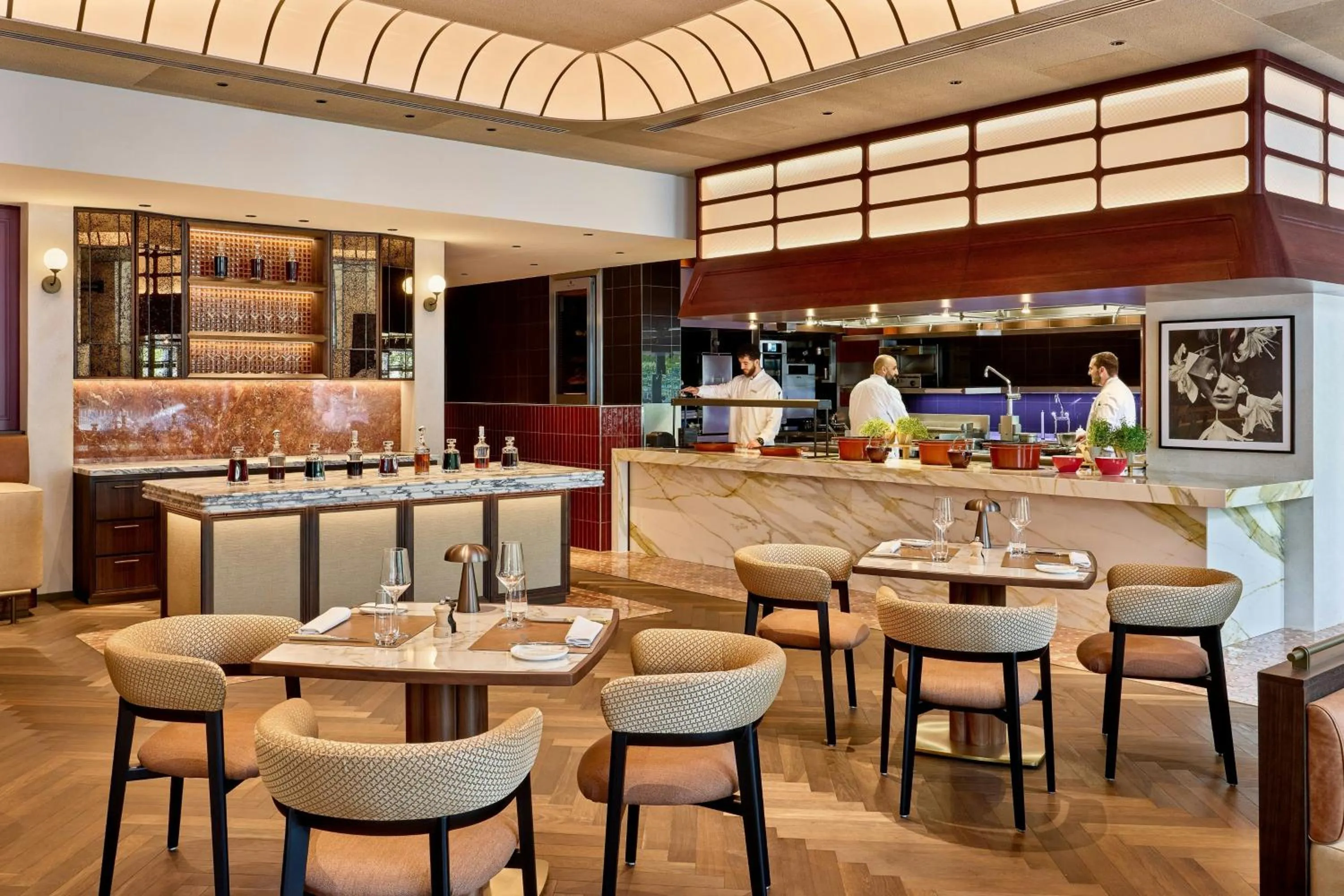 Restaurant/places to eat in Berlin Marriott Hotel