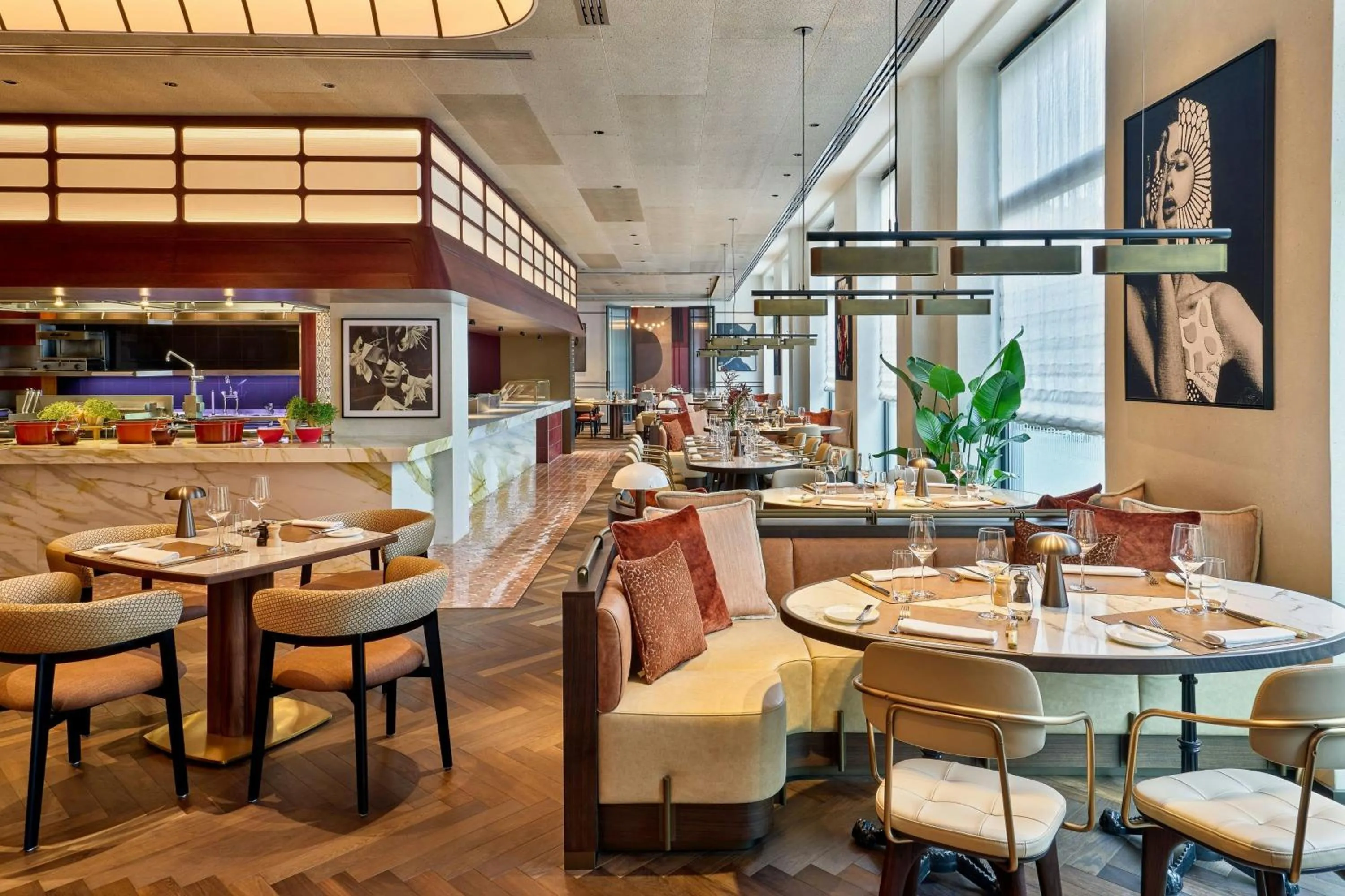 Restaurant/places to eat in Berlin Marriott Hotel