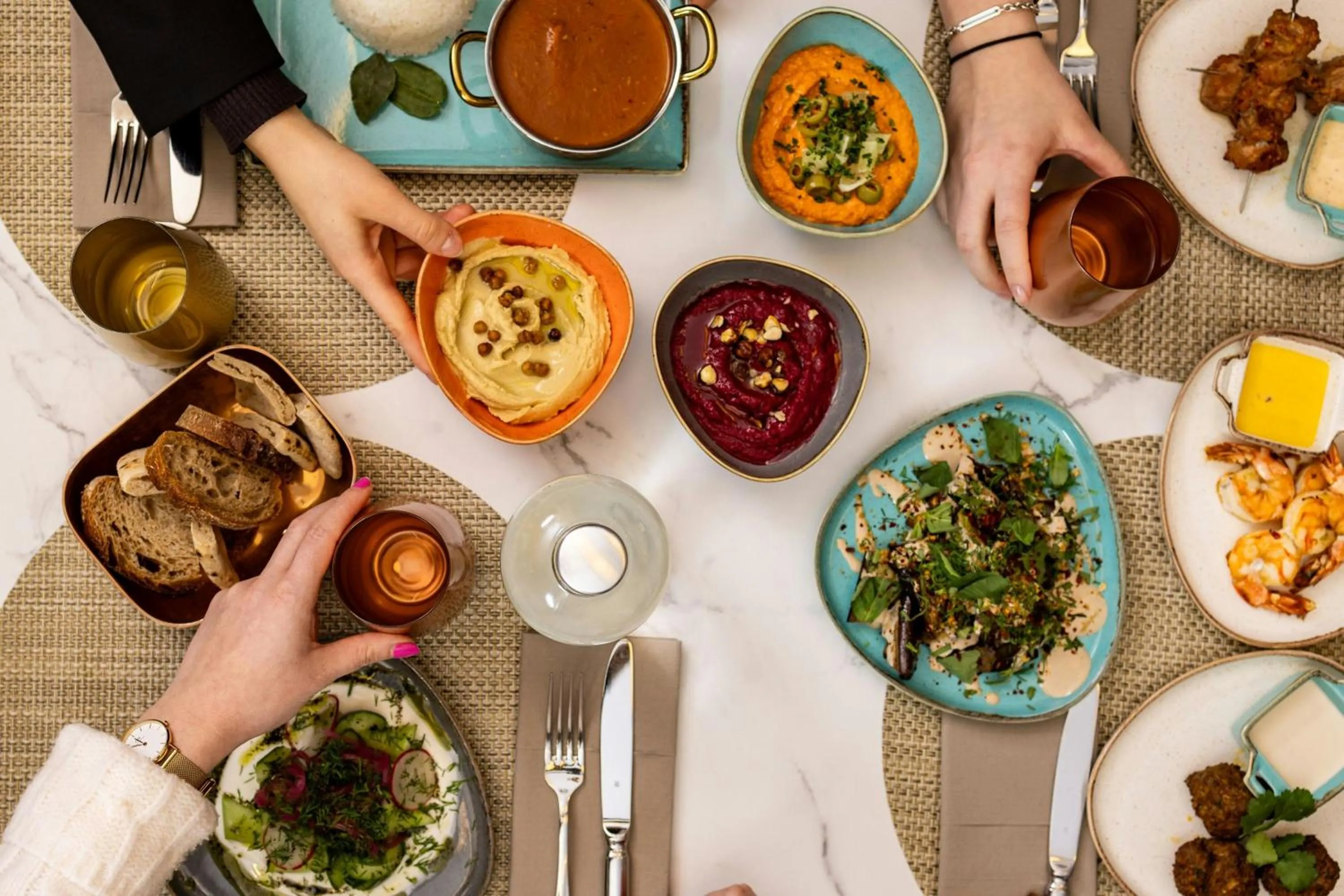 Lounge or bar in Courtyard by Marriott Berlin City Center