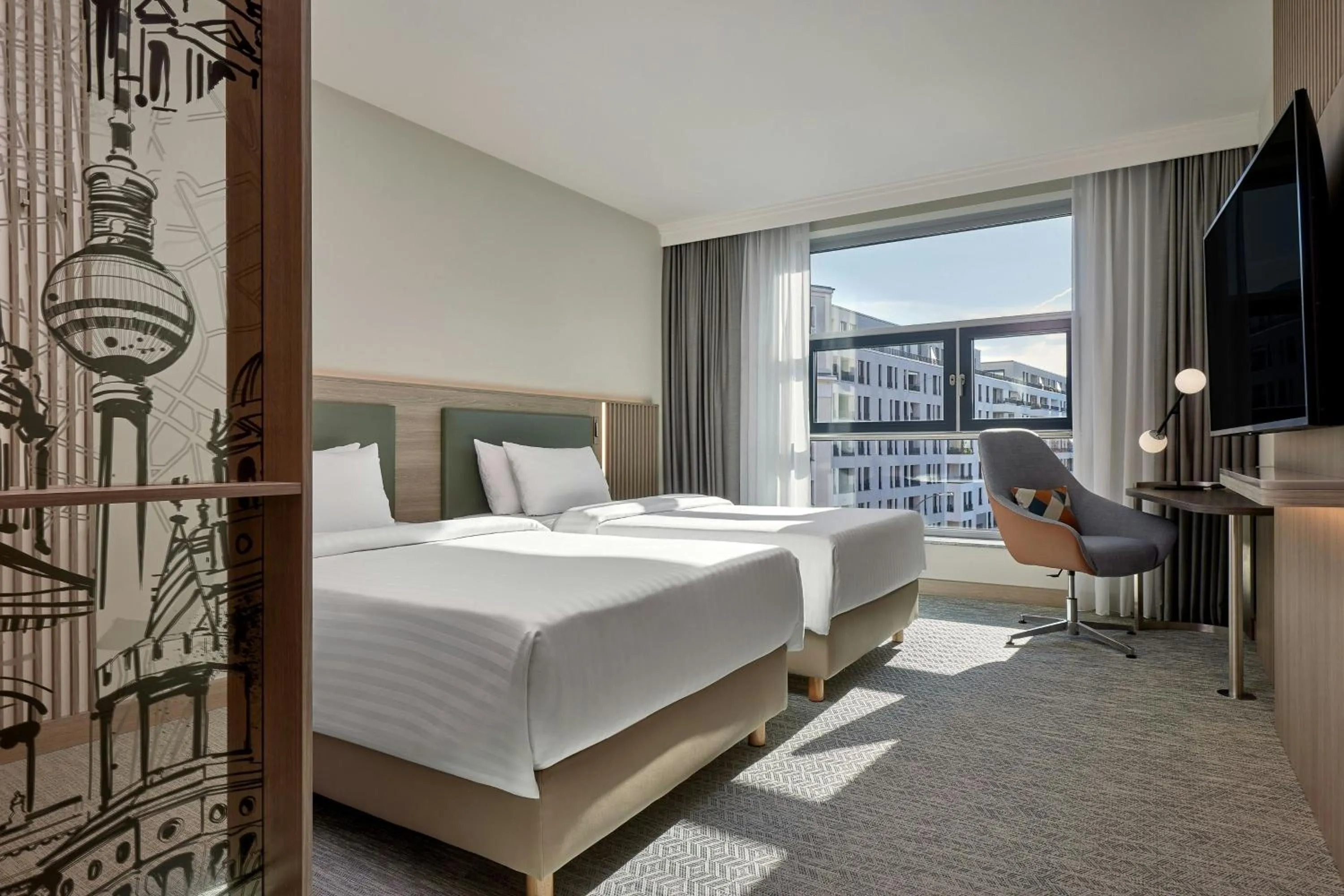 Photo of the whole room, Bed in Courtyard by Marriott Berlin City Center