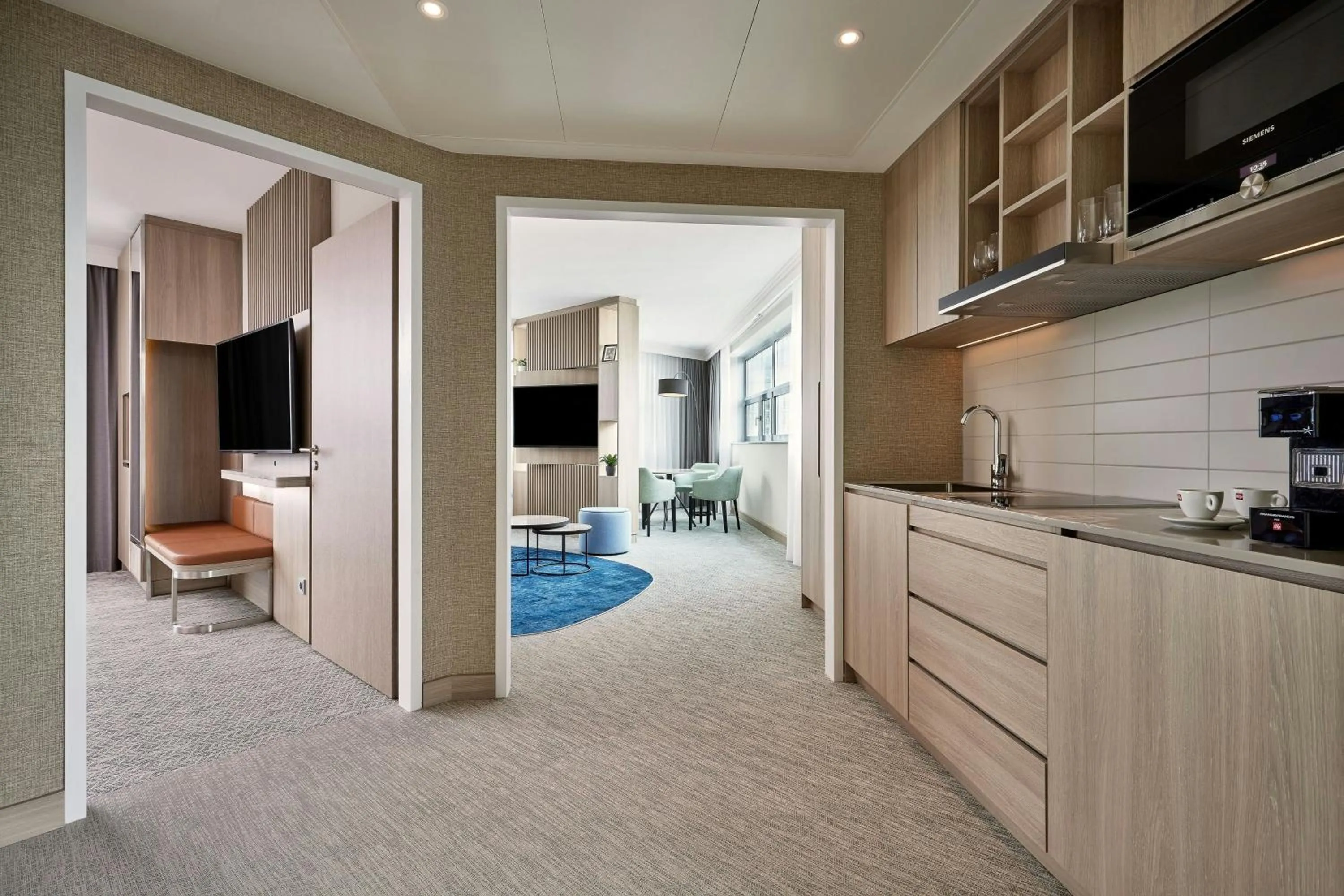 Bedroom in Courtyard by Marriott Berlin City Center