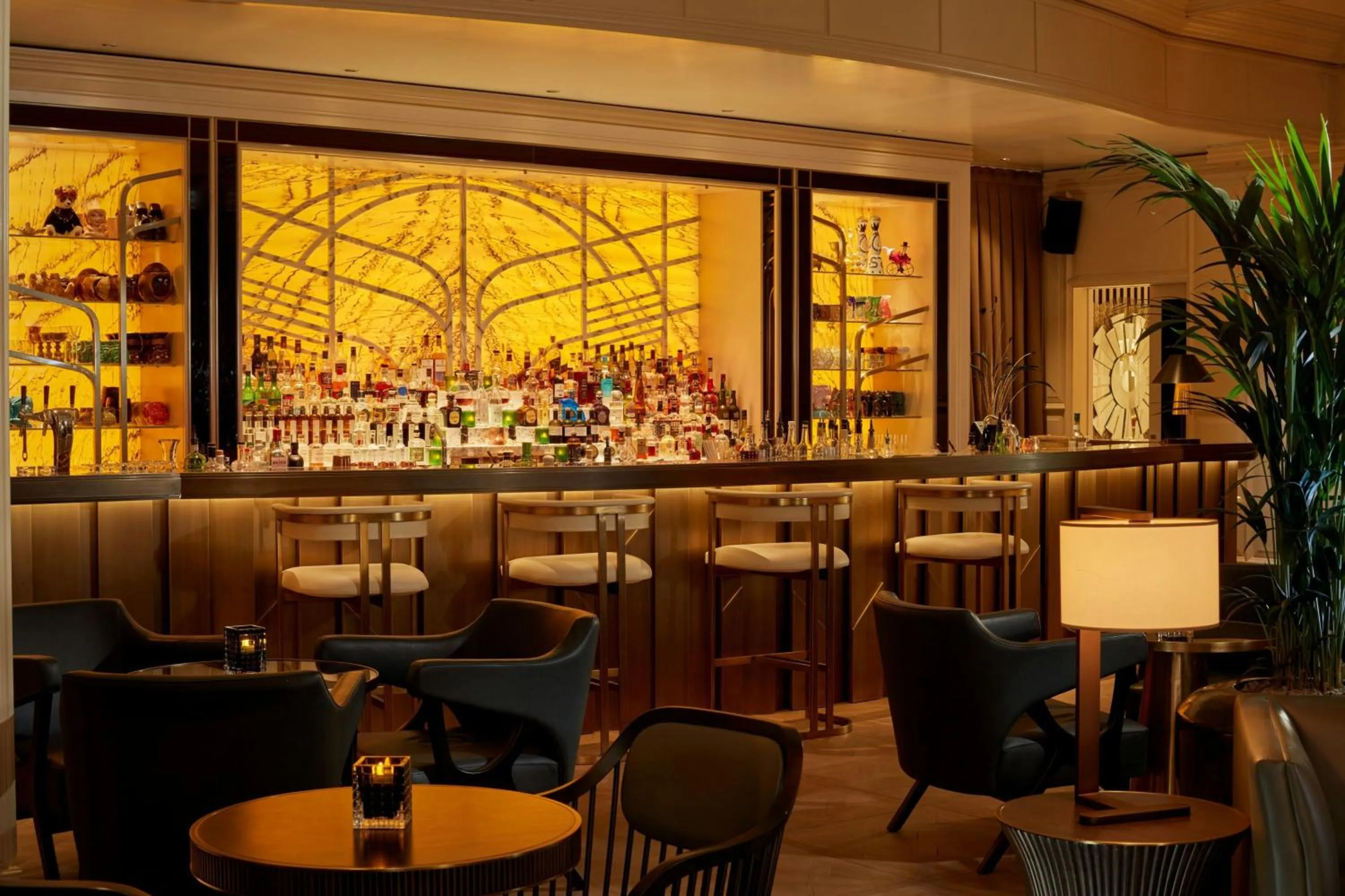 Restaurant/places to eat in The Ritz-Carlton, Berlin