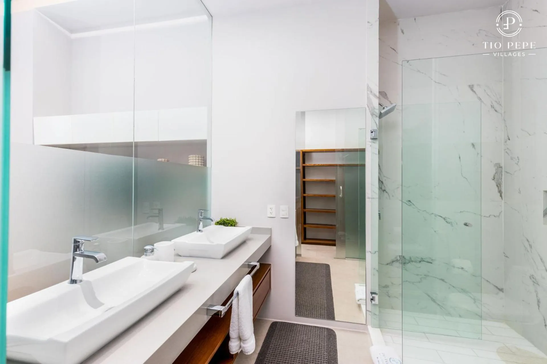 Bathroom in Harbor Puerto Vallarta 14003