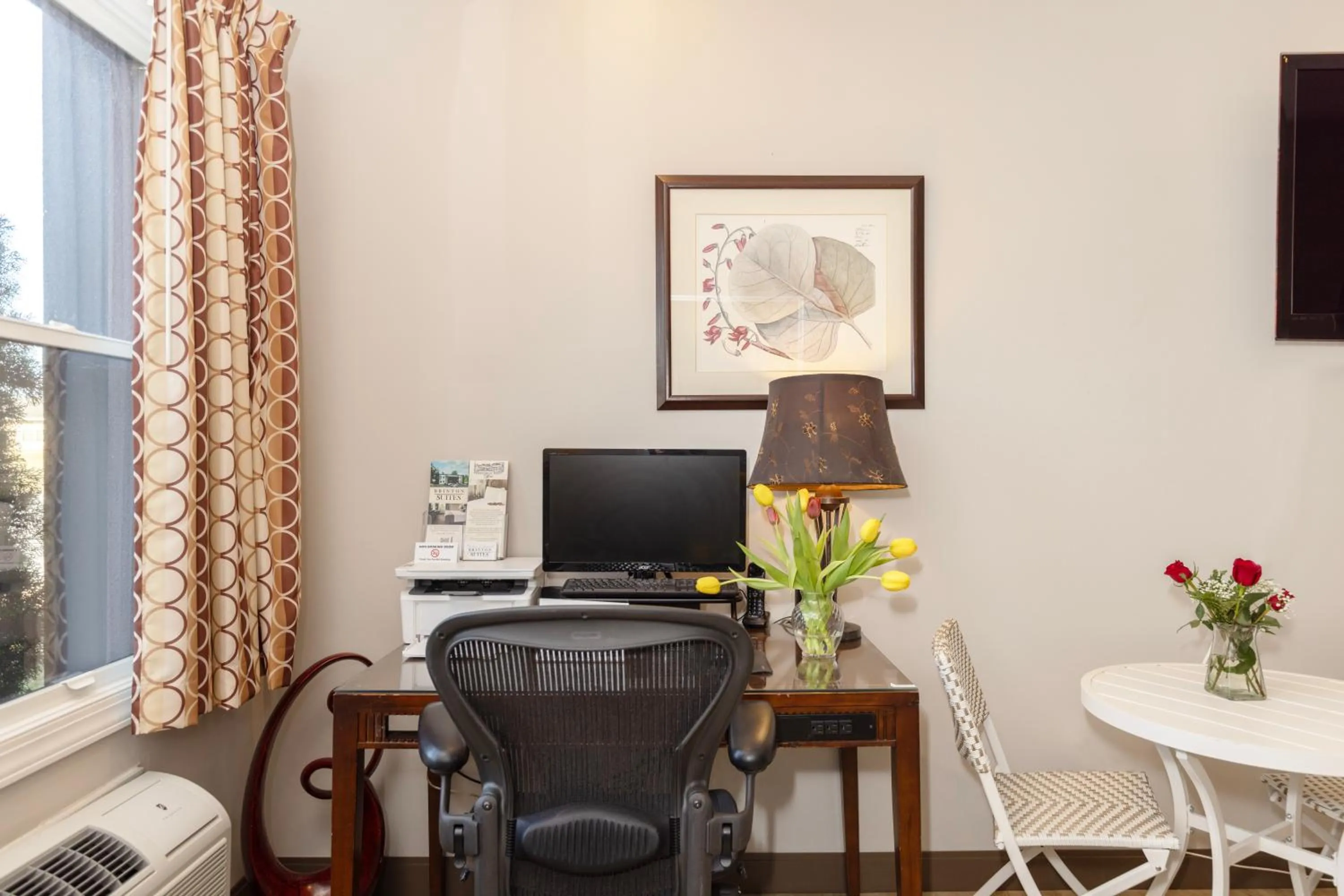 Lobby or reception in Brinton Suites