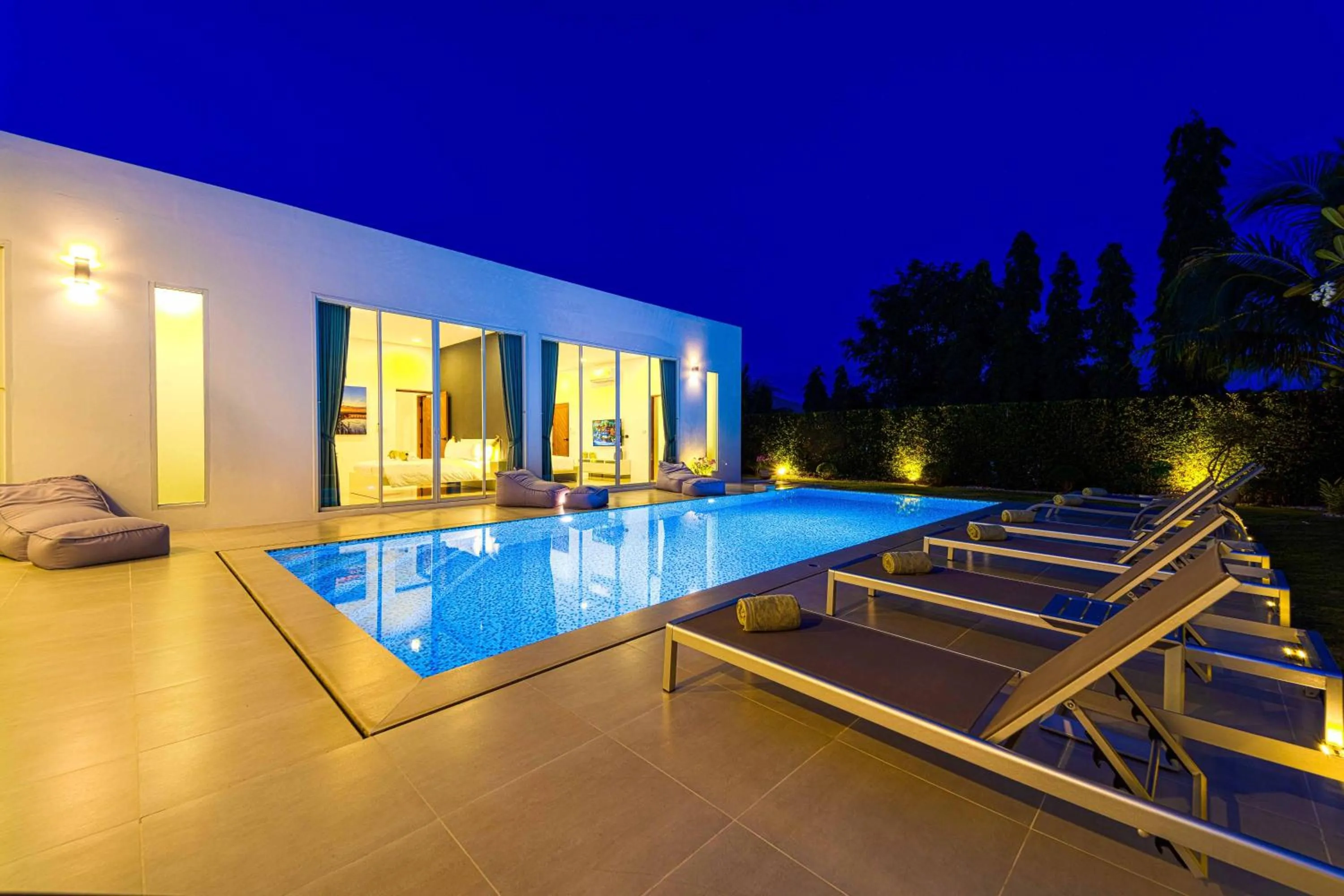 Swimming pool in Harmony Villa 5 Bedroom Modern Pool Villa - KH-A7