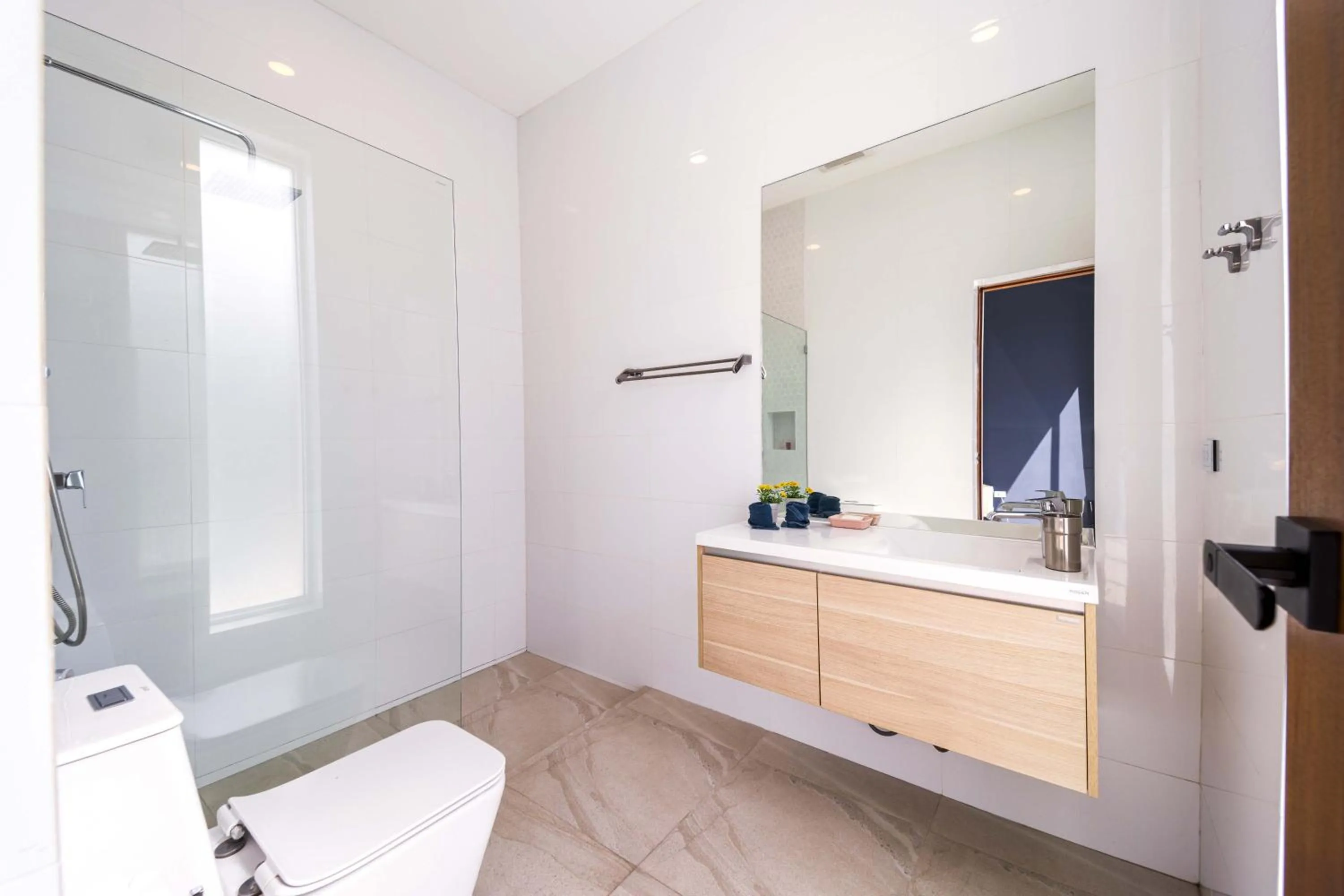 Bathroom in Harmony Villa 5 Bedroom Modern Pool Villa - KH-A7