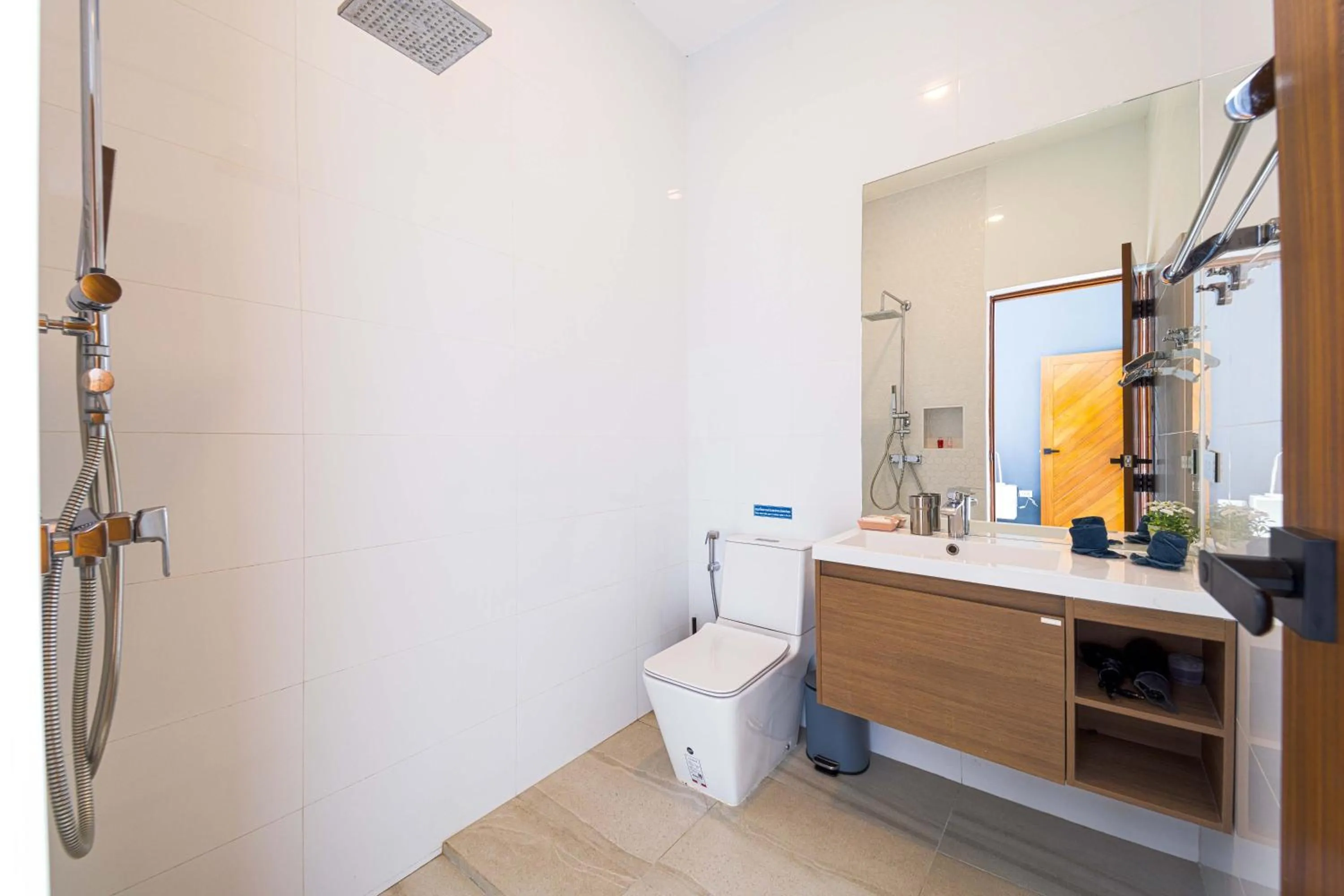 Bathroom in Harmony Villa 5 Bedroom Modern Pool Villa - KH-A7