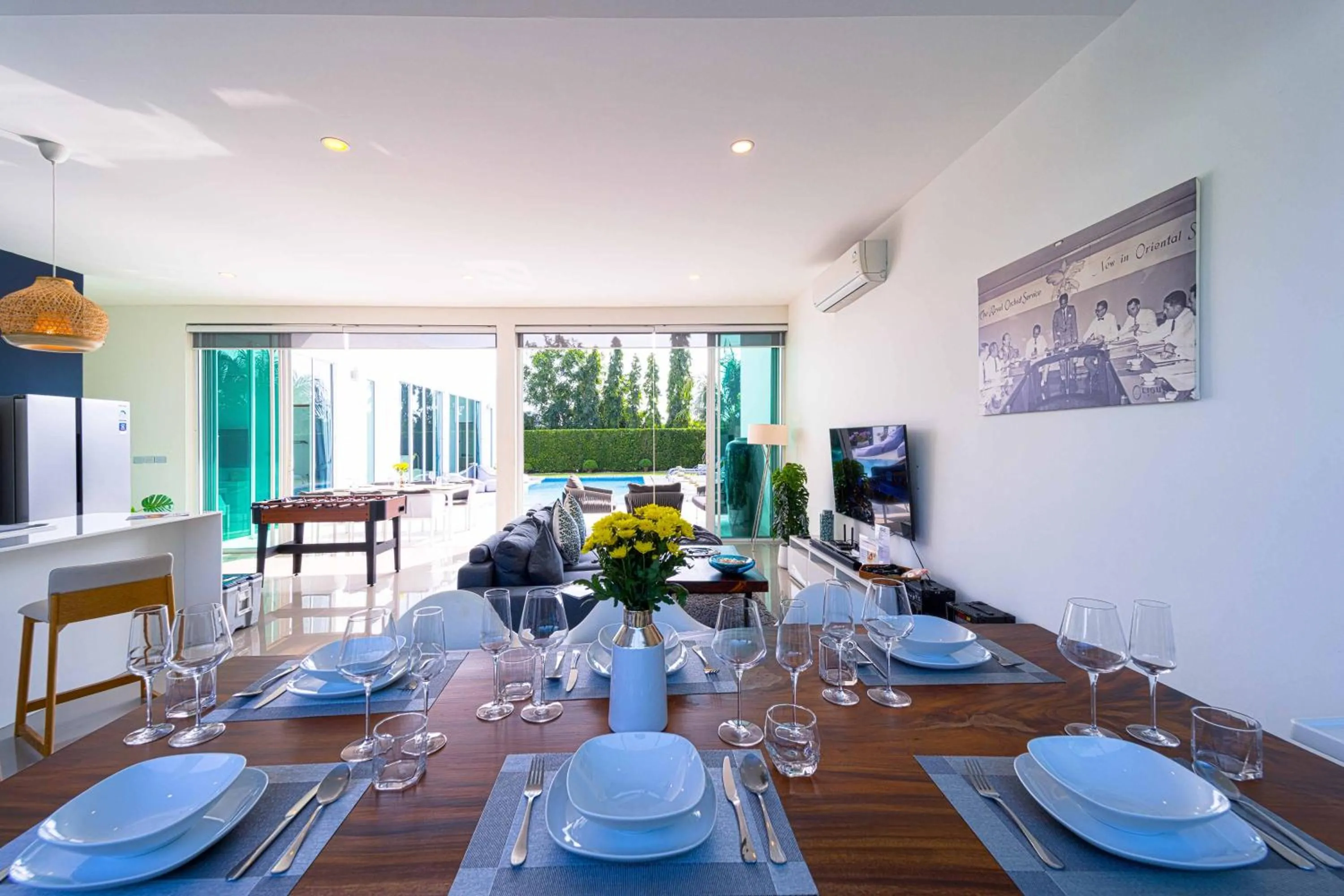 Dining area in Harmony Villa 5 Bedroom Modern Pool Villa - KH-A7