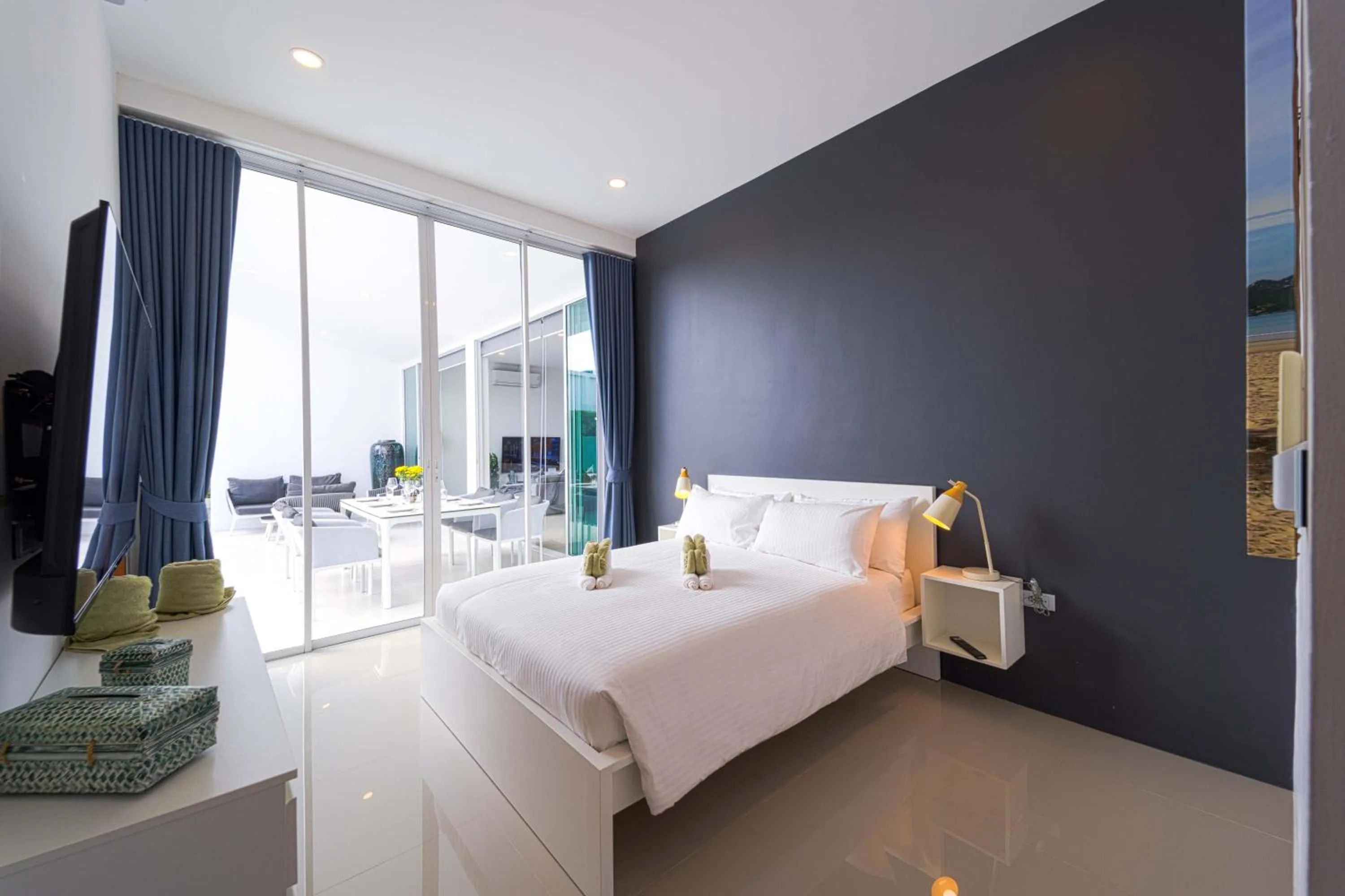 Bedroom, Bed in Harmony Villa 5 Bedroom Modern Pool Villa - KH-A7