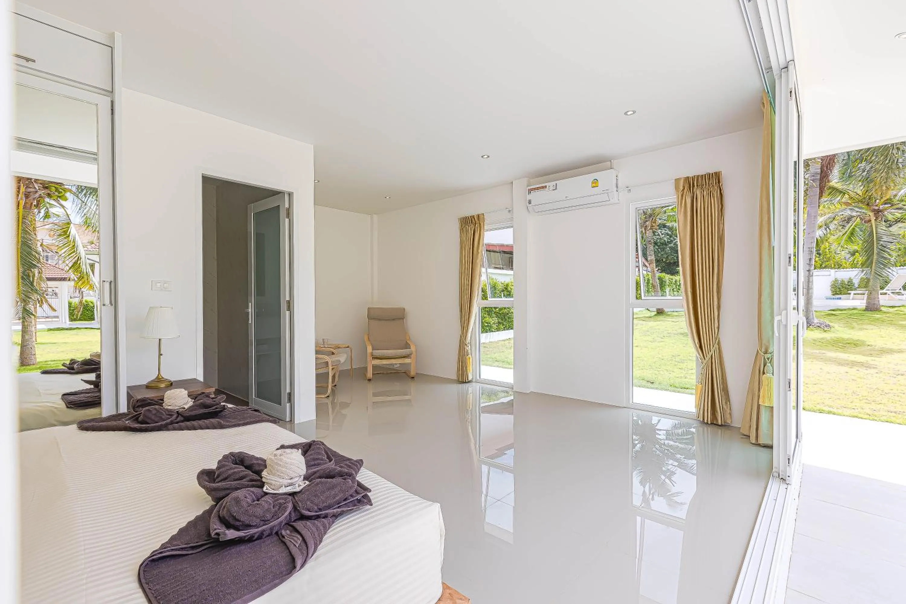 Amazing Private 6 Bedroom Pool Villa ED60