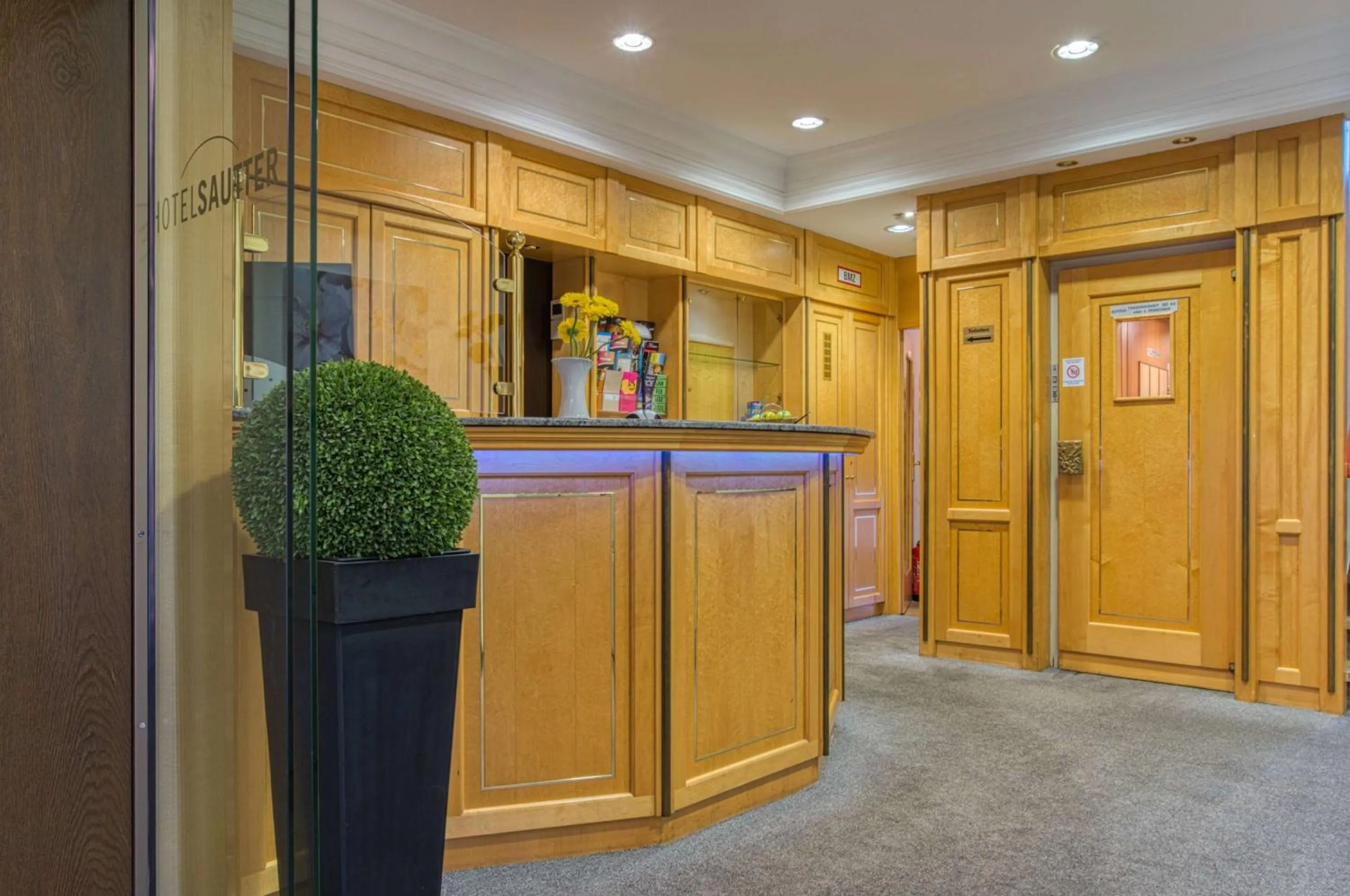 Lobby or reception in Sautter Hotel Stuttgart City