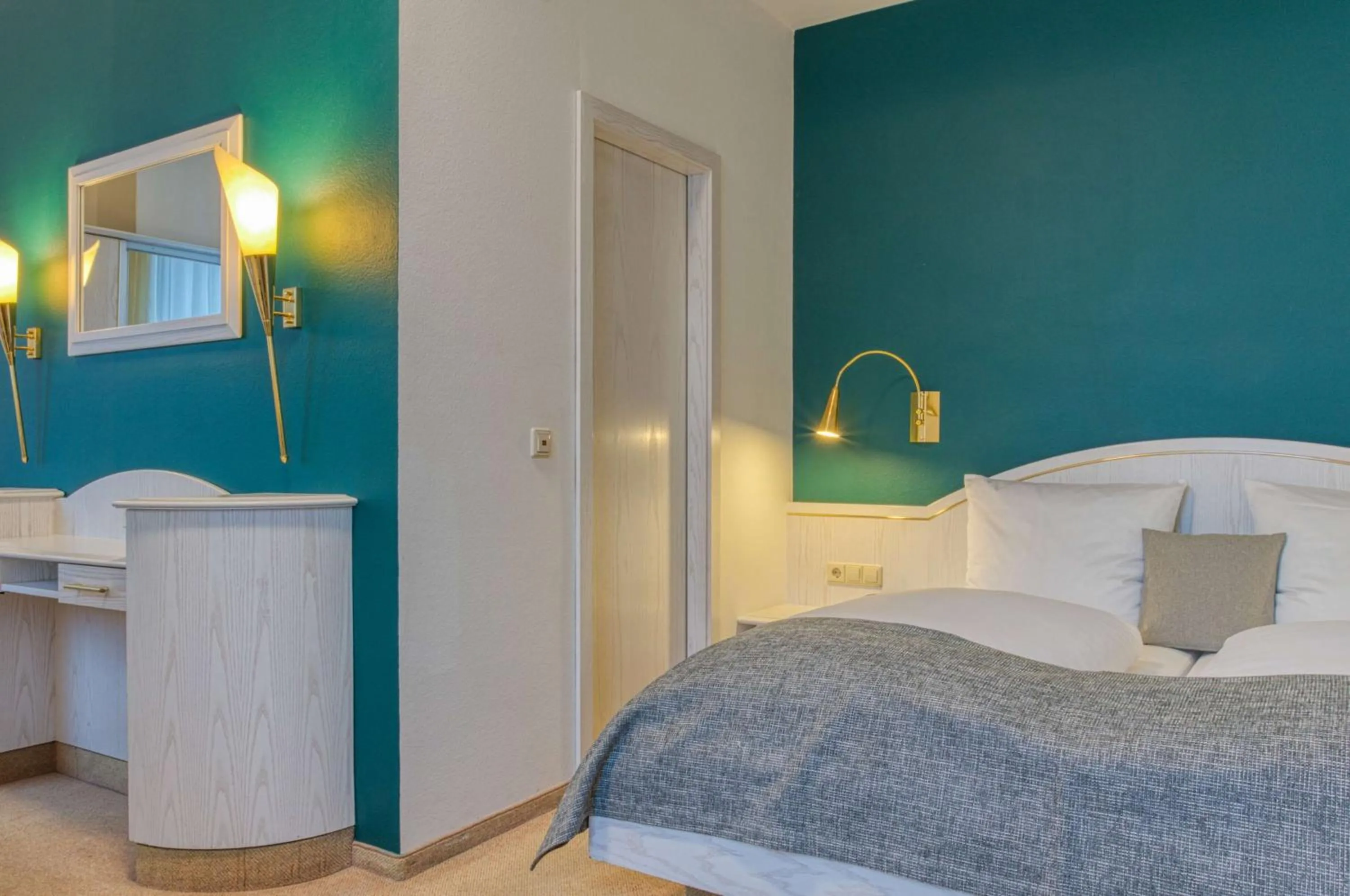 Photo of the whole room, Bed in Sautter Hotel Stuttgart City