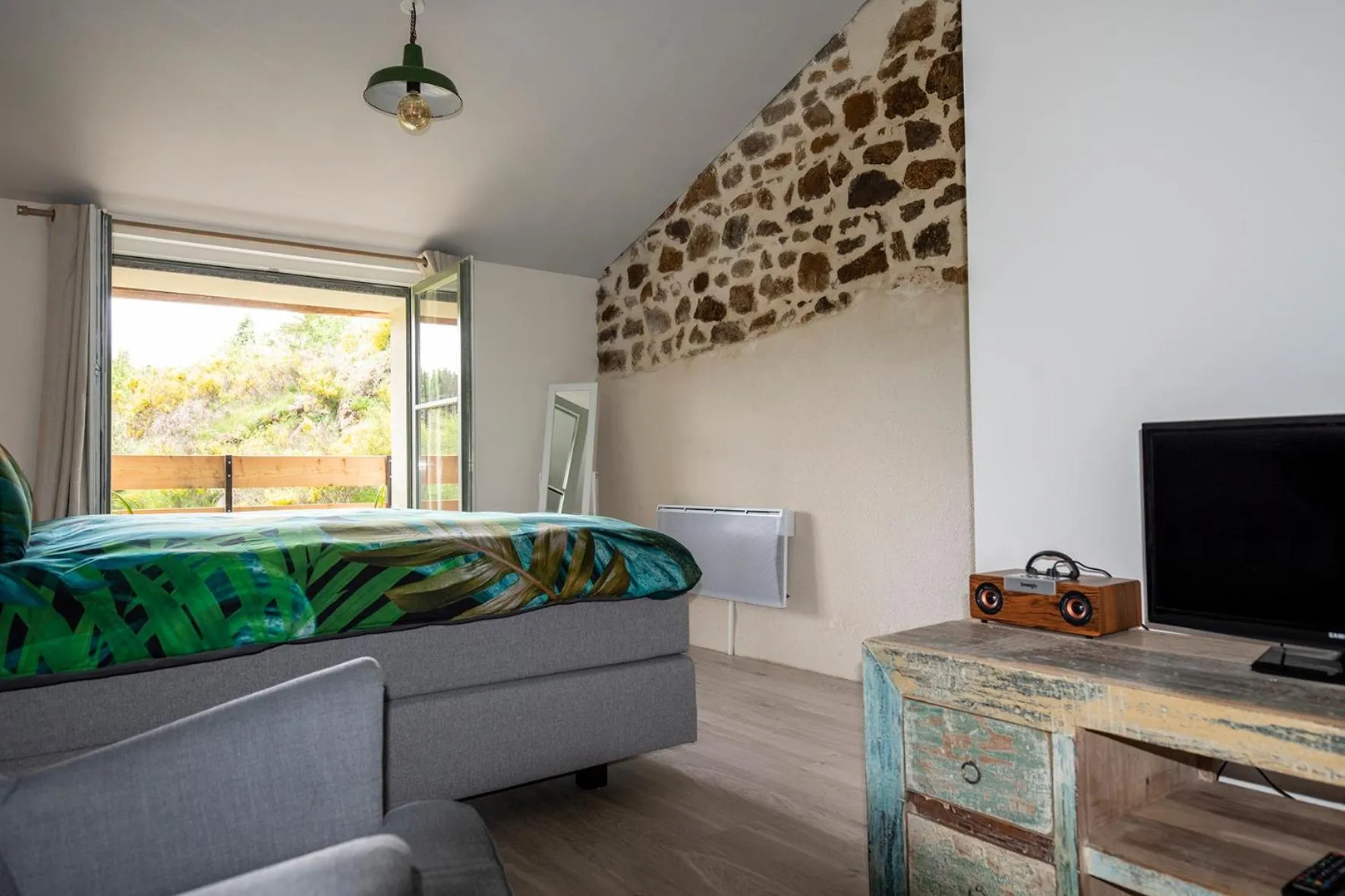 Double Room with Balcony in Moulin des Comtes - Chambre les Rochers