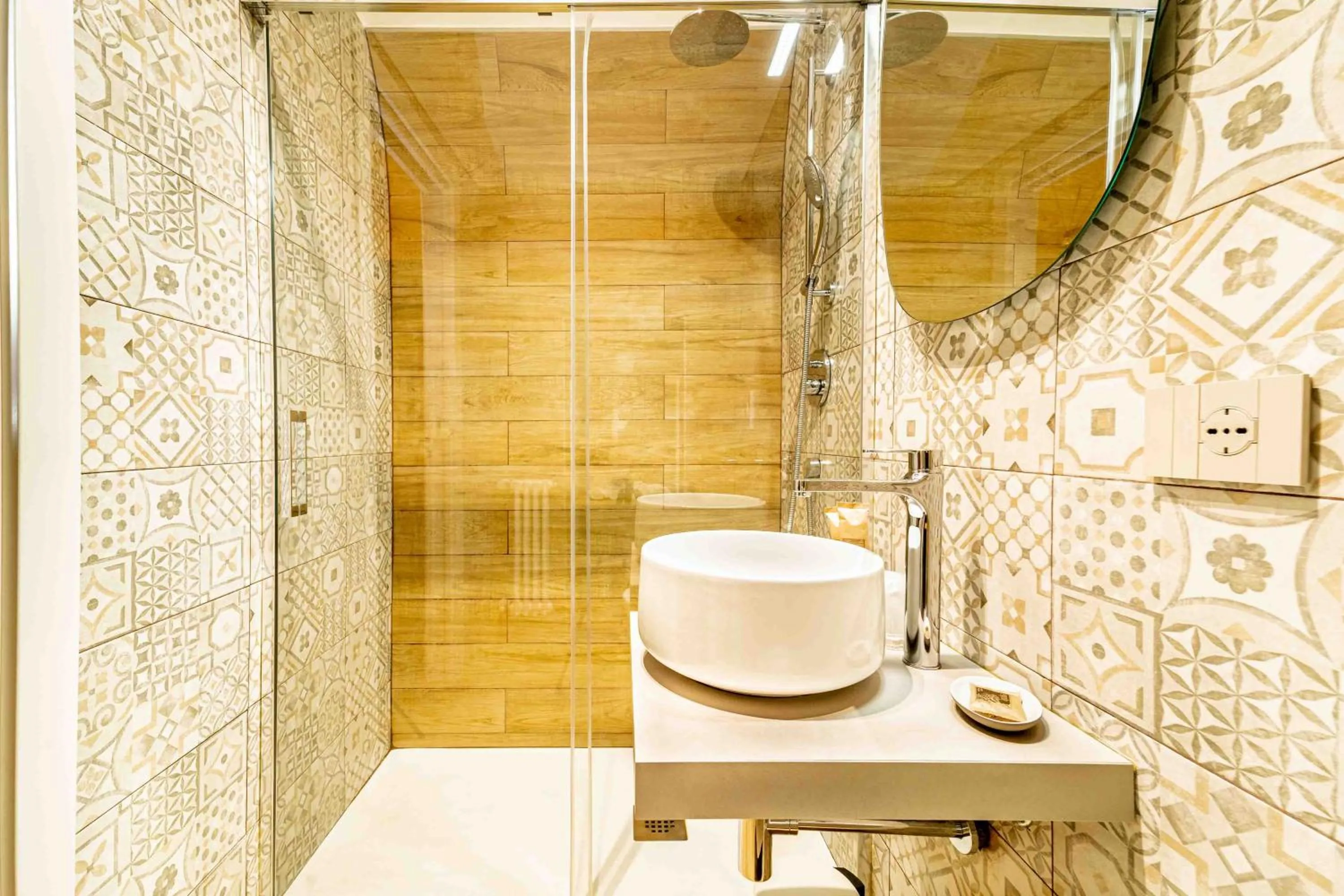 Shower in Il Melograno - Suite Deluxe