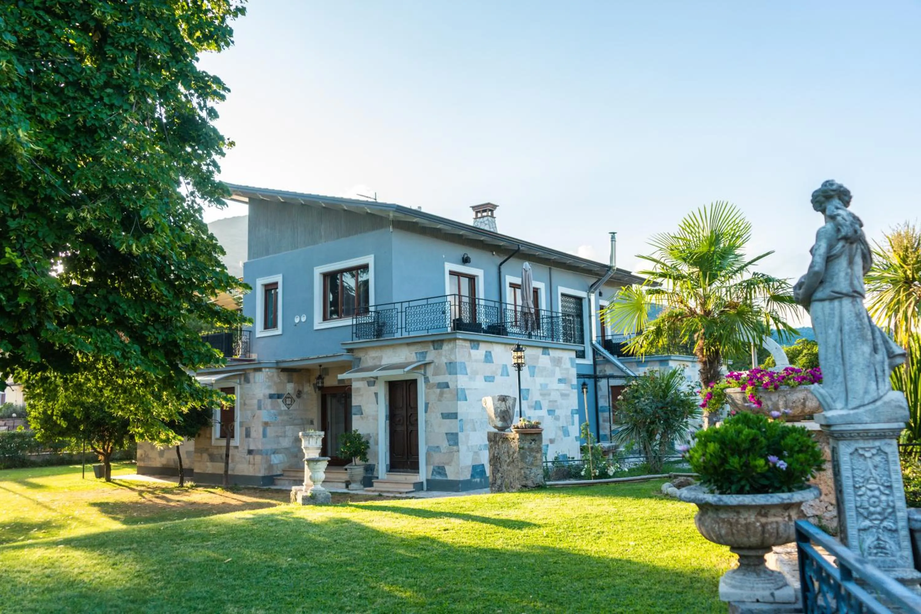 Garden in B&B L'EDEN