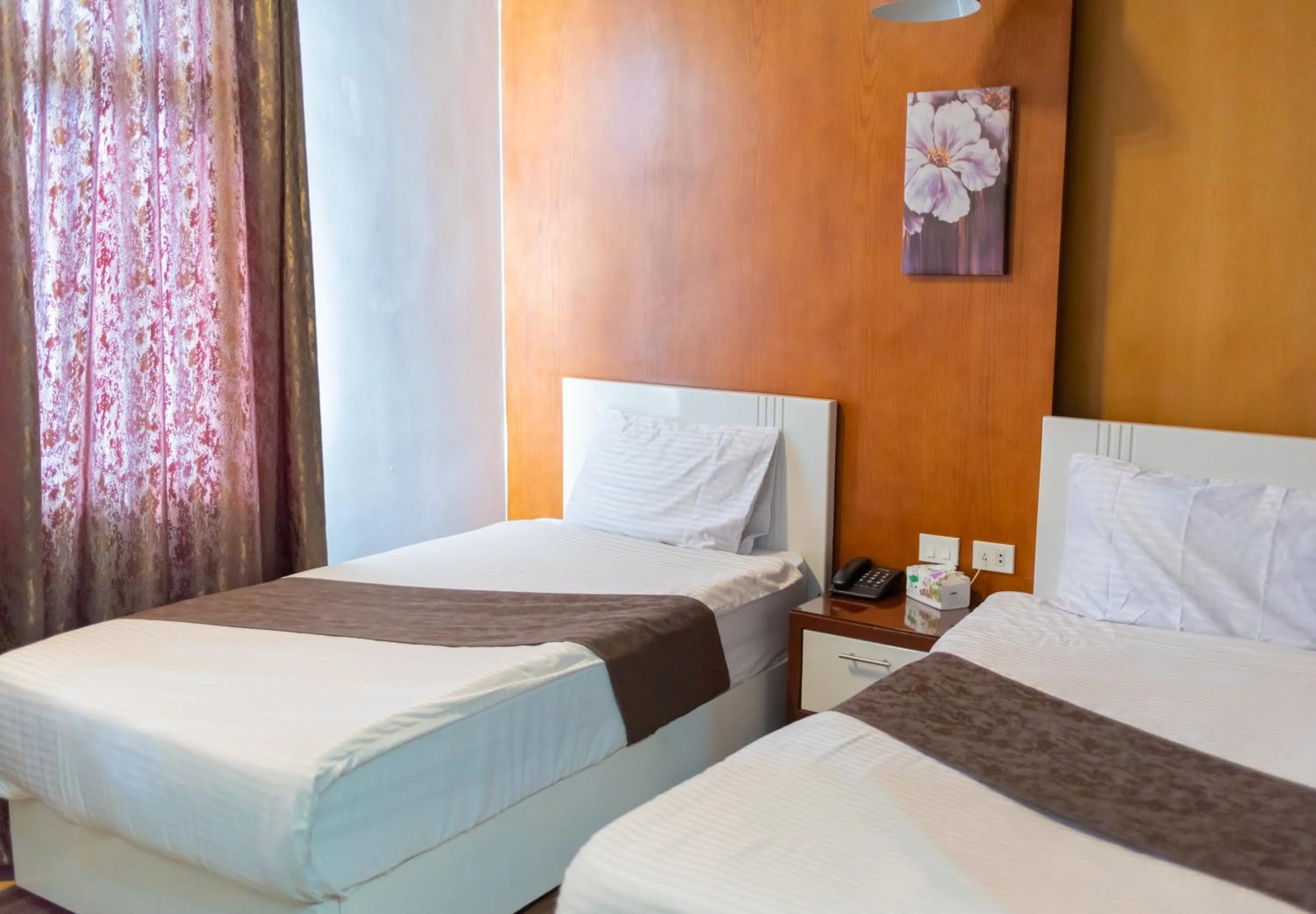 Bedroom, Bed in Museum Plaza