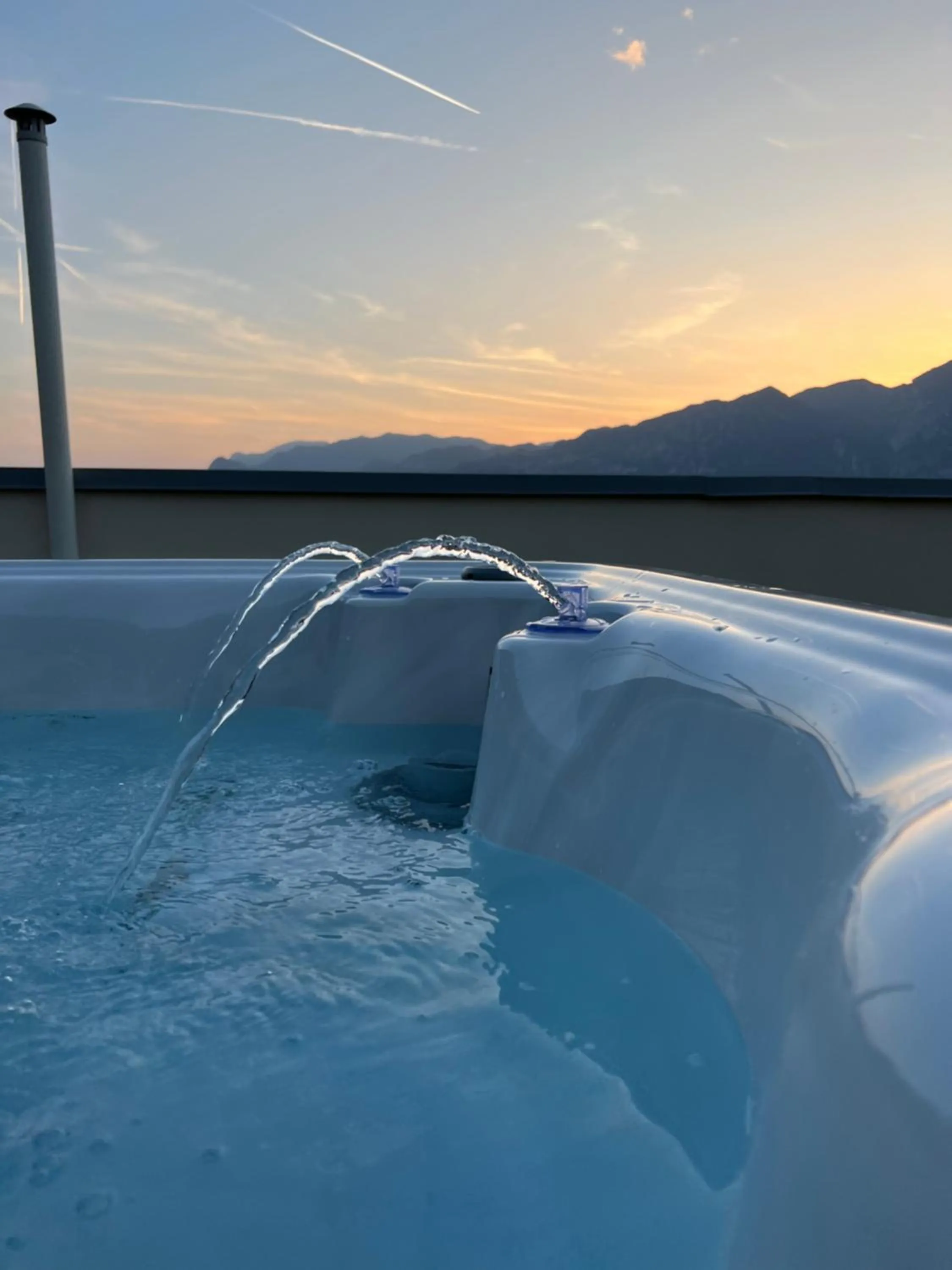 Hot Tub in Wind Hotel