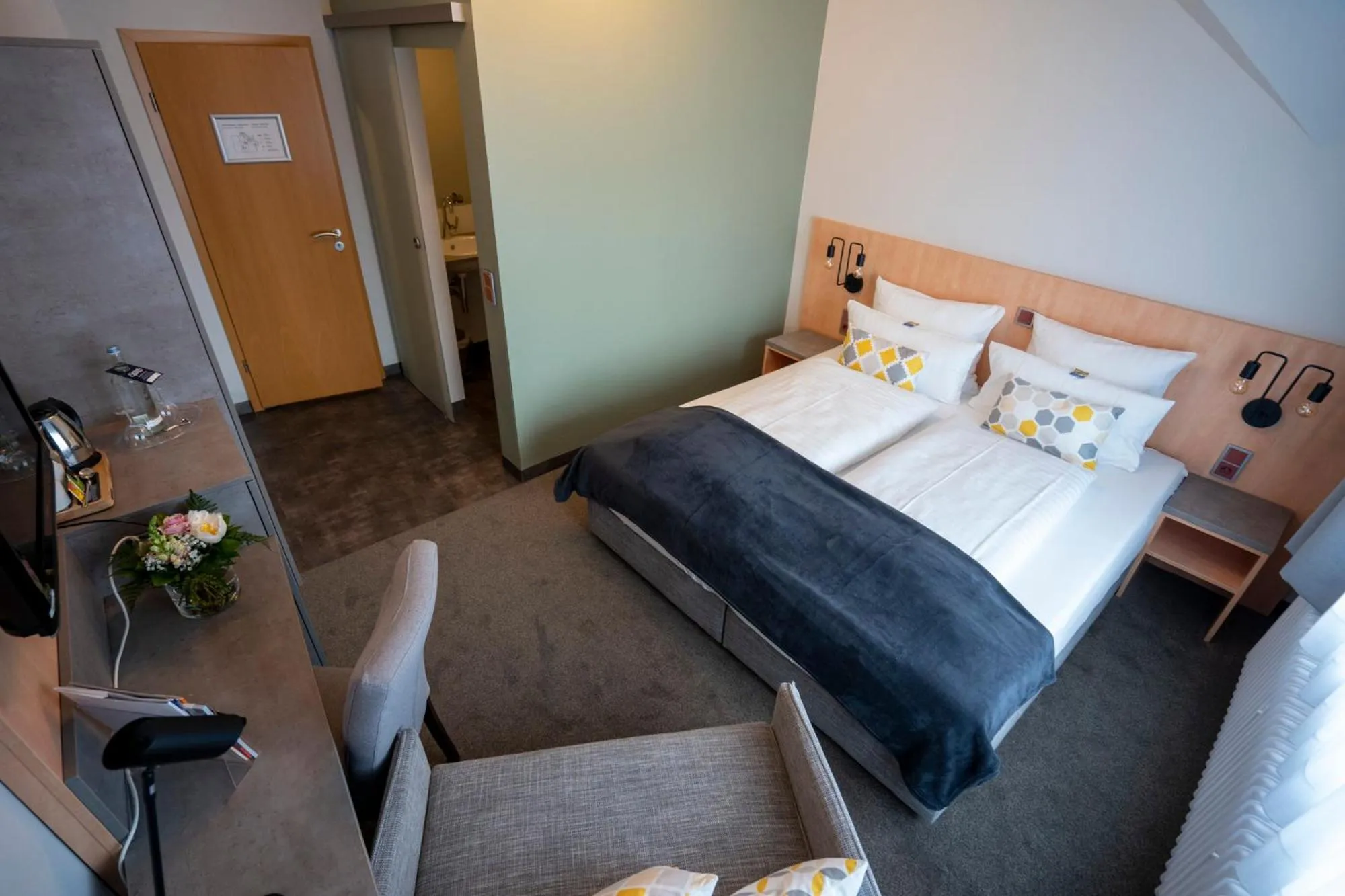 Bed in Hotel Stadt Lüdenscheid